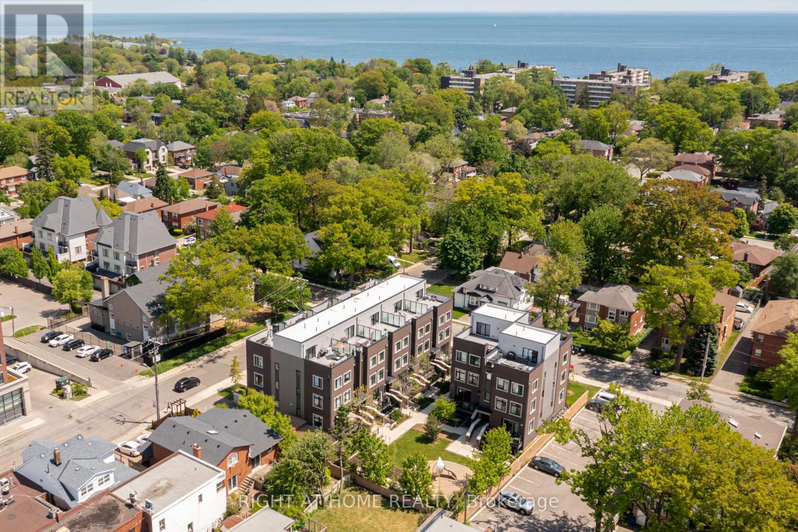 4 - 66 Long Branch Avenue, Toronto, Ontario  M8W 3J4 - Photo 47 - W13762890