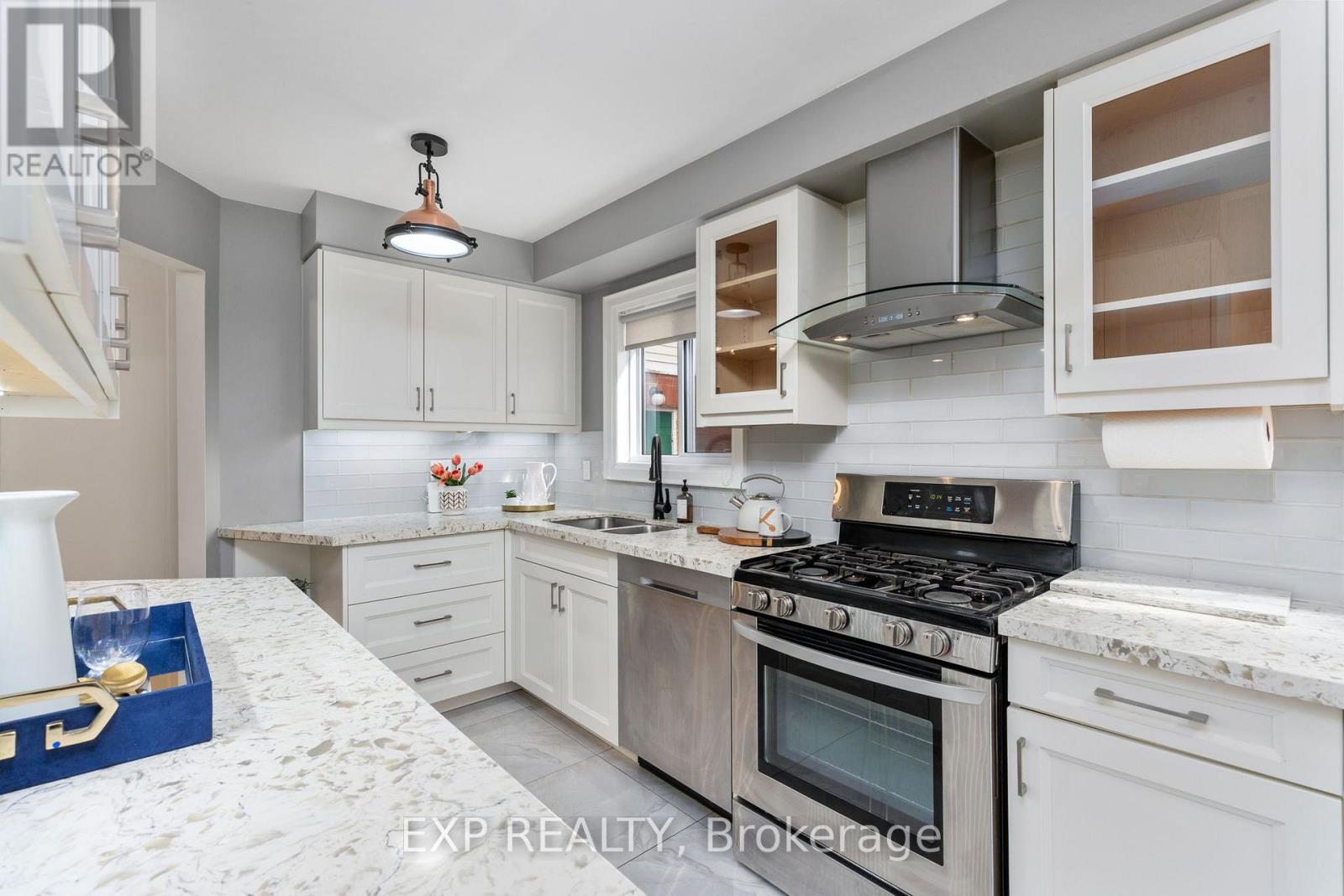 224 Timberlane Drive, Brampton, Ontario  L6Y 4V6 - Photo 7 - W13762982