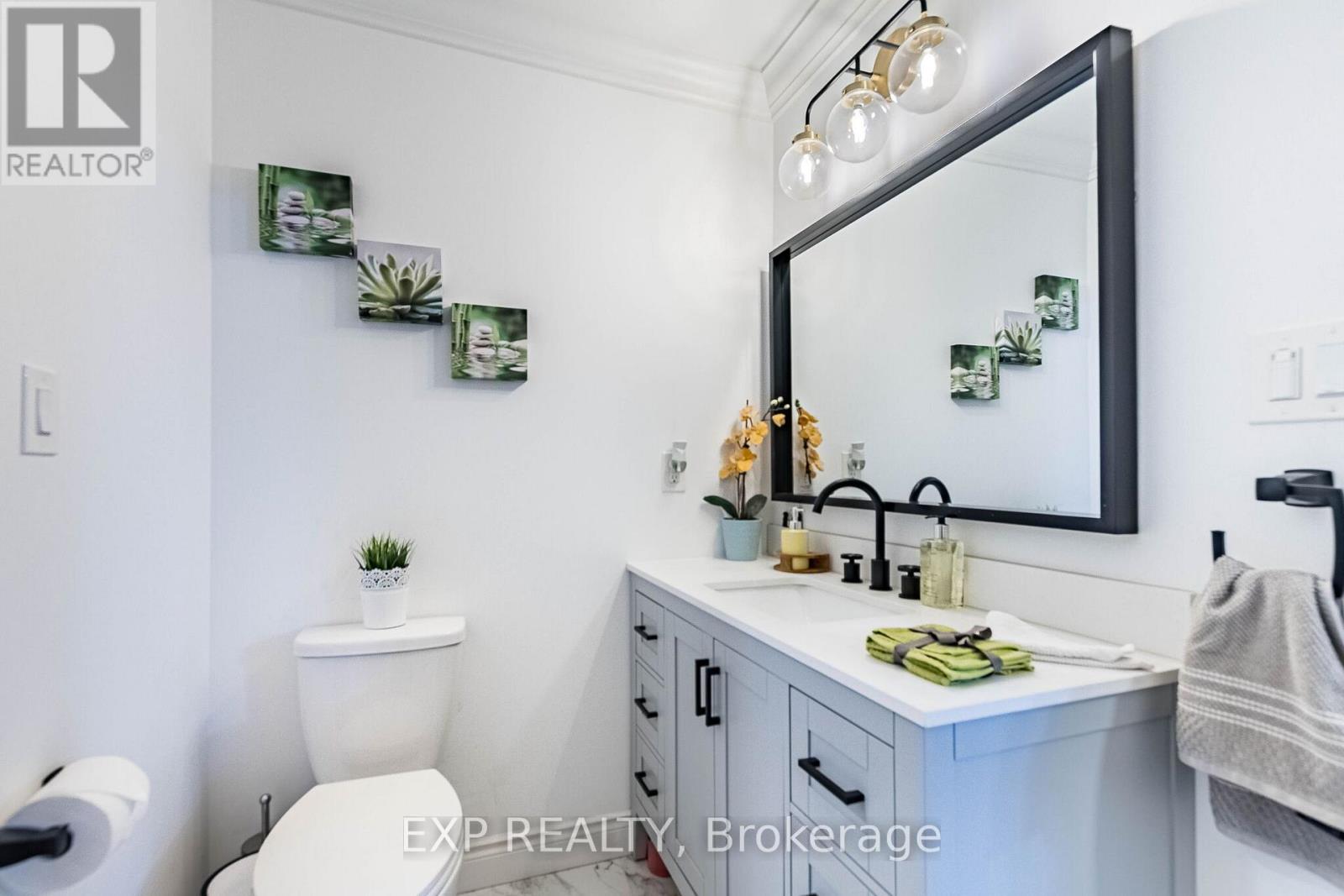 6073 Featherhead Crescent, Mississauga, Ontario  L5N 2B5 - Photo 22 - W13763000