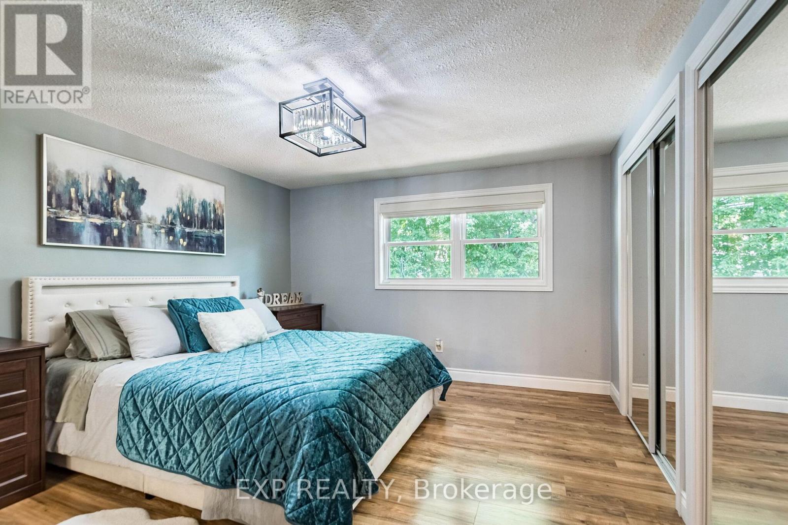 6073 Featherhead Crescent, Mississauga, Ontario  L5N 2B5 - Photo 23 - W13763000