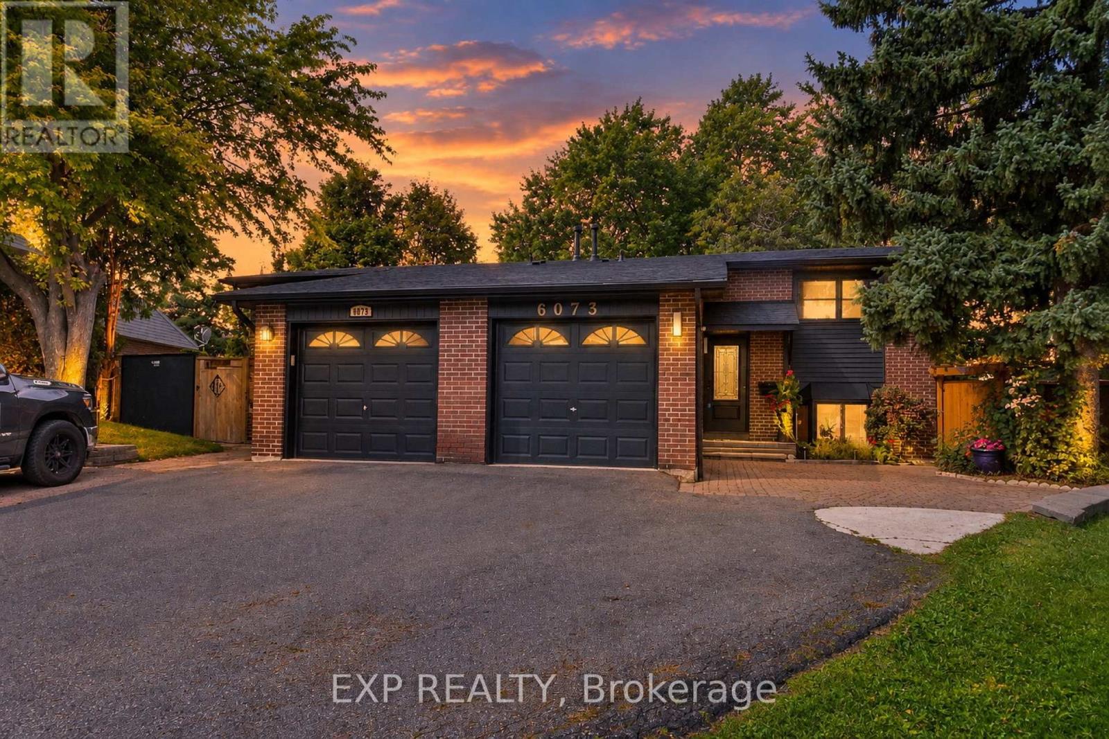 6073 Featherhead Crescent, Mississauga, Ontario  L5N 2B5 - Photo 7 - W13763000