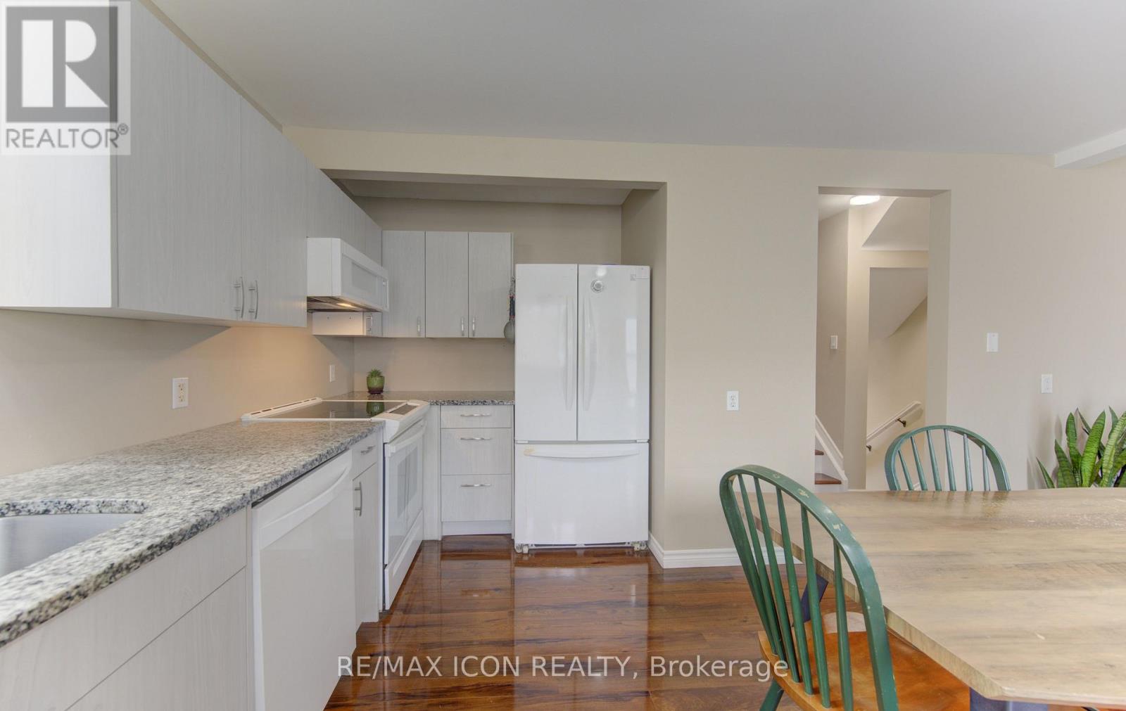 104 Mausser Avenue, Kitchener, Ontario  N2M 3K5 - Photo 8 - X13762798