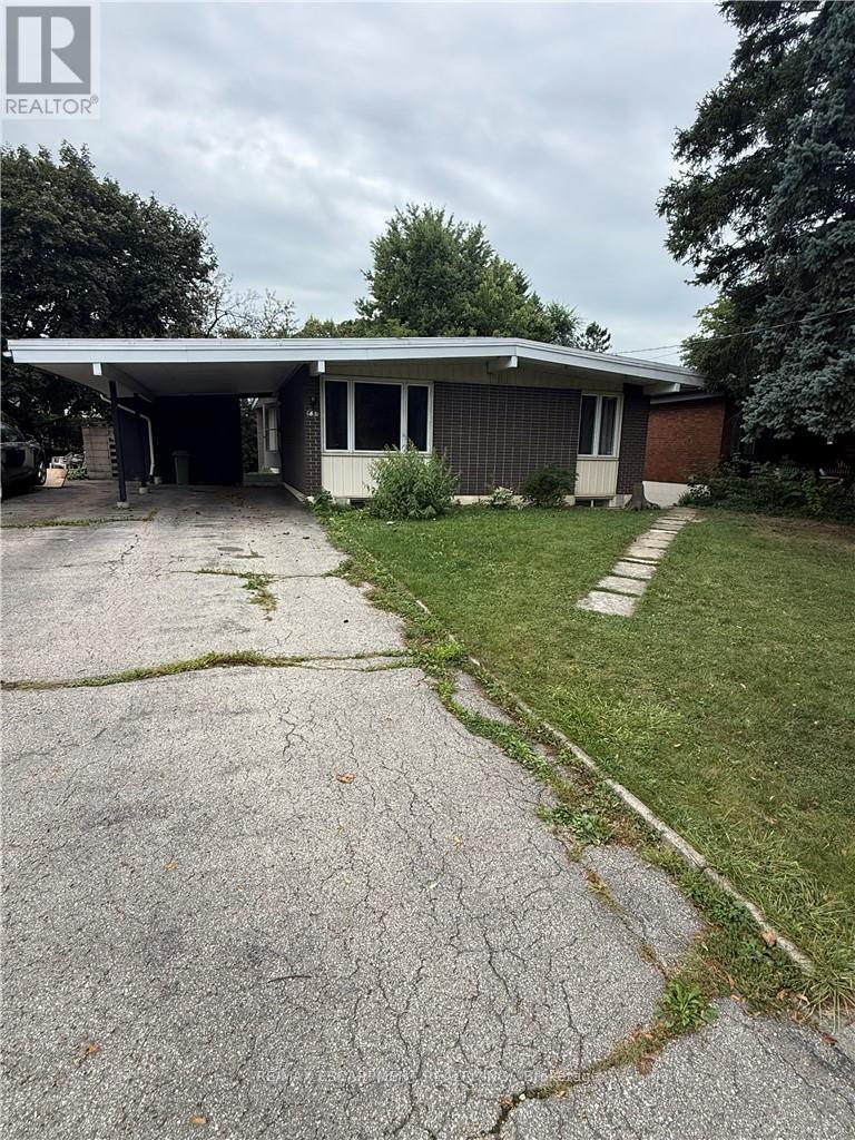 Upper Level - 63 Sanatorium Road, Hamilton, Ontario  L9C 1Y4 - Photo 1 - X13762846