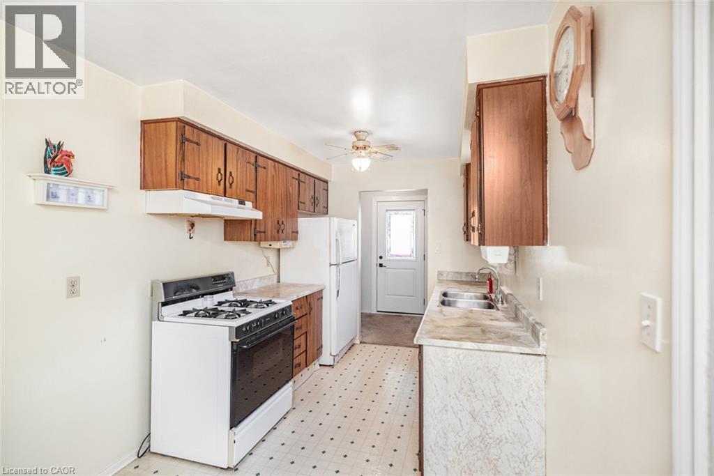 703 Upper Wentworth Street, Hamilton, Ontario  L9A 4V6 - Photo 12 - 40861754