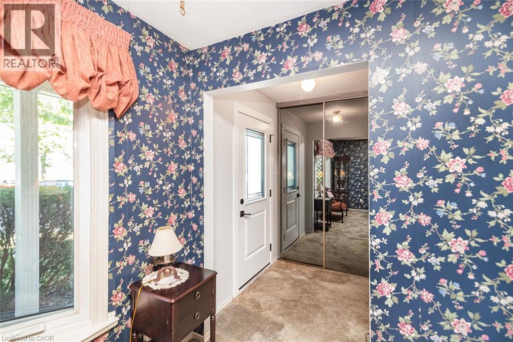 703 Upper Wentworth Street, Hamilton, Ontario  L9A 4V6 - Photo 5 - 40861754