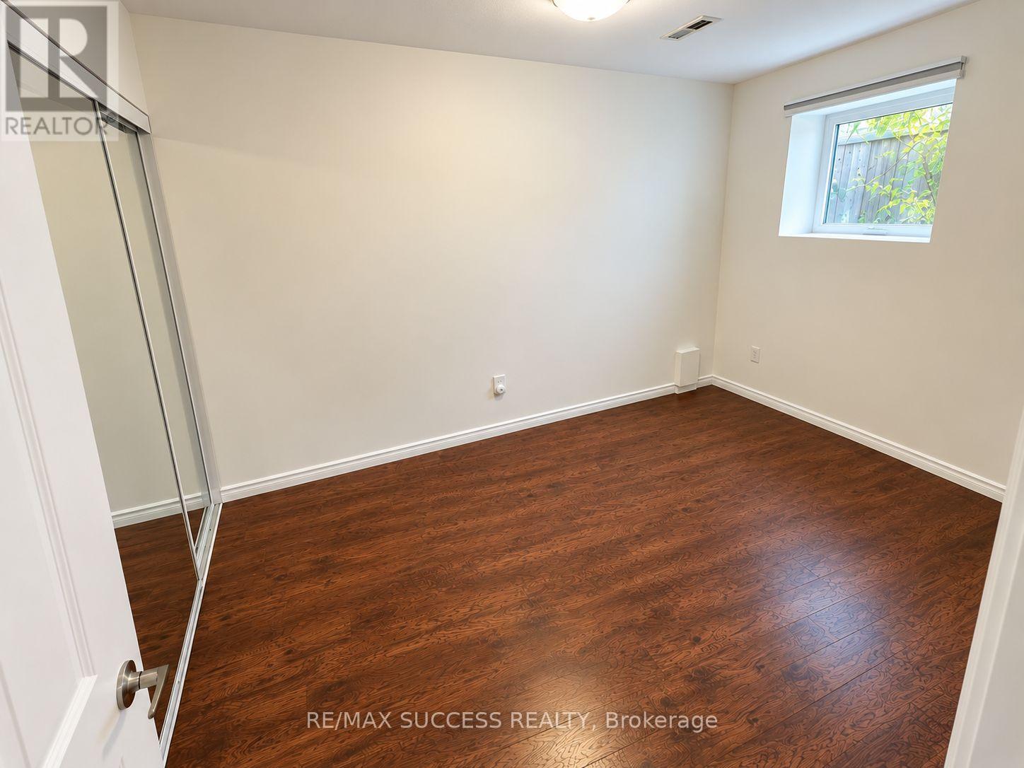 Basement - 916 Minchin Way, Milton, Ontario  L9T 7T6 - Photo 11 - W13694286