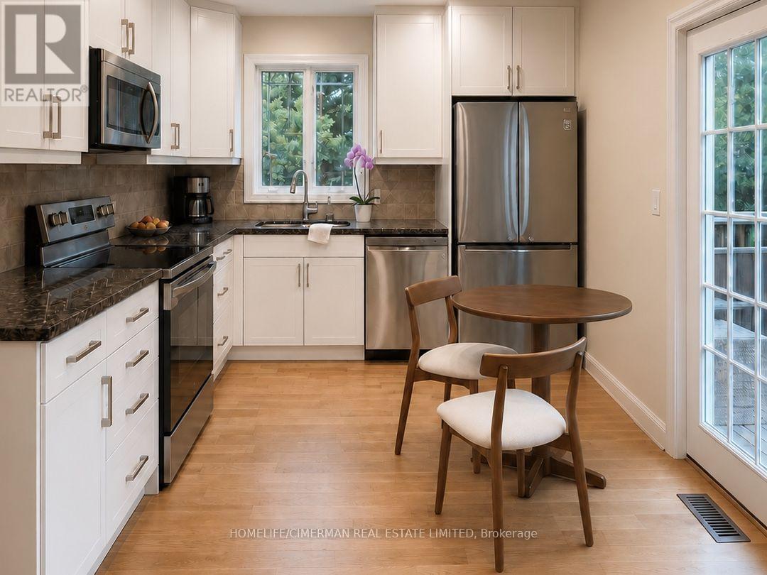 43 Riverlea Drive, Toronto, Ontario  M9P 2B1 - Photo 9 - W13730624