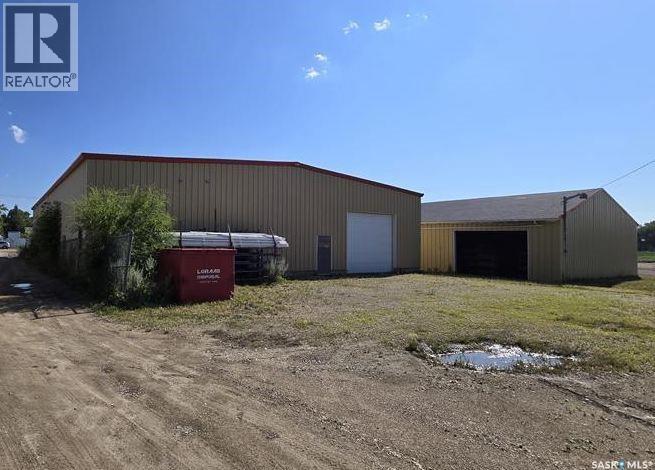 530 Caribou STREET E photo 16