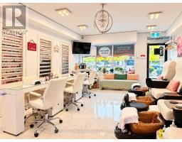 559 LAKESHORE ROAD E, Mississauga, Ontario