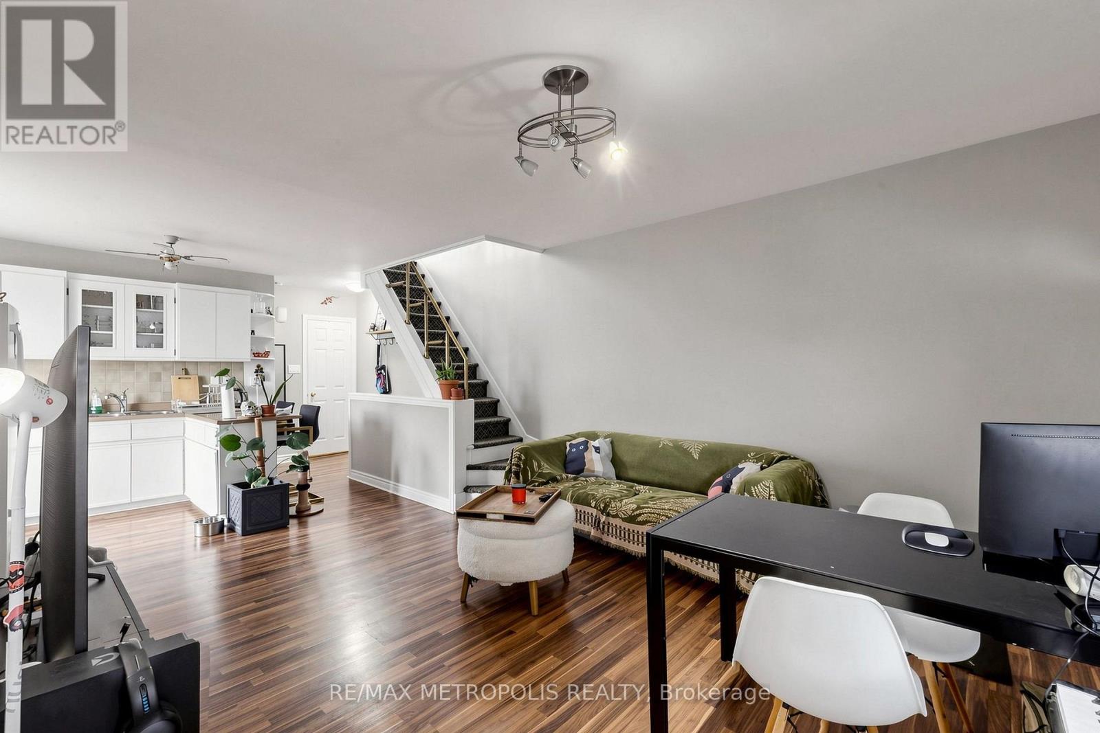 742 Dufferin Street, Toronto, Ontario  M6H 3K6 - Photo 14 - C13763020