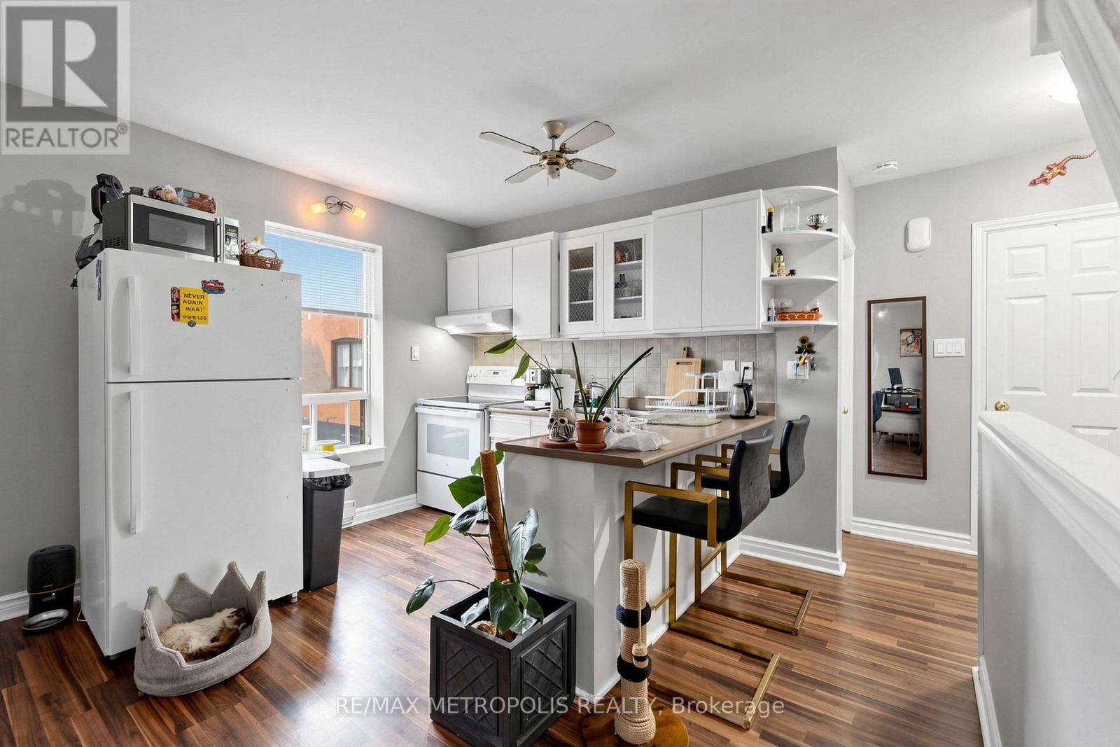 742 Dufferin Street, Toronto, Ontario  M6H 3K6 - Photo 17 - C13763020