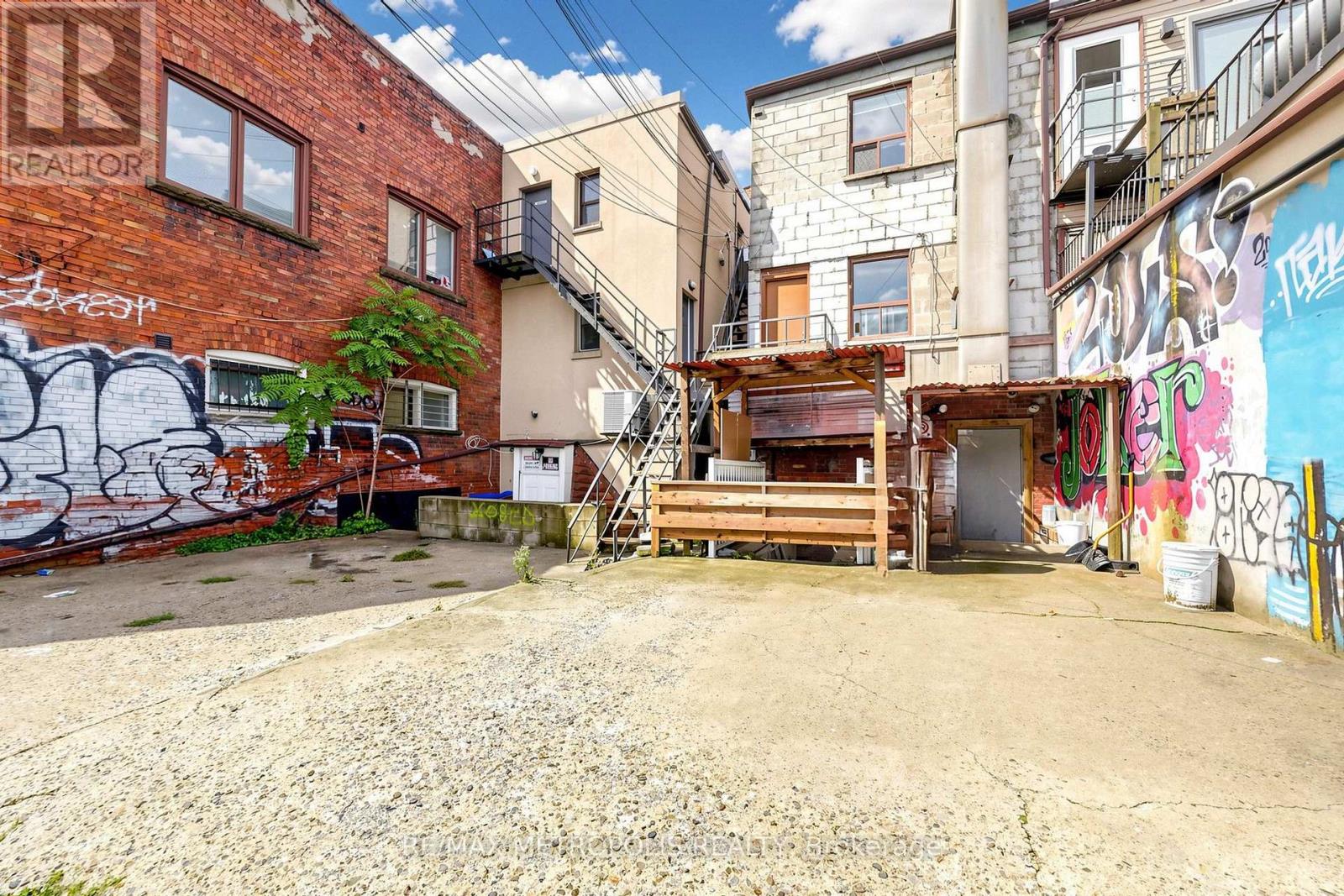 742 Dufferin Street, Toronto, Ontario  M6H 3K6 - Photo 48 - C13763020