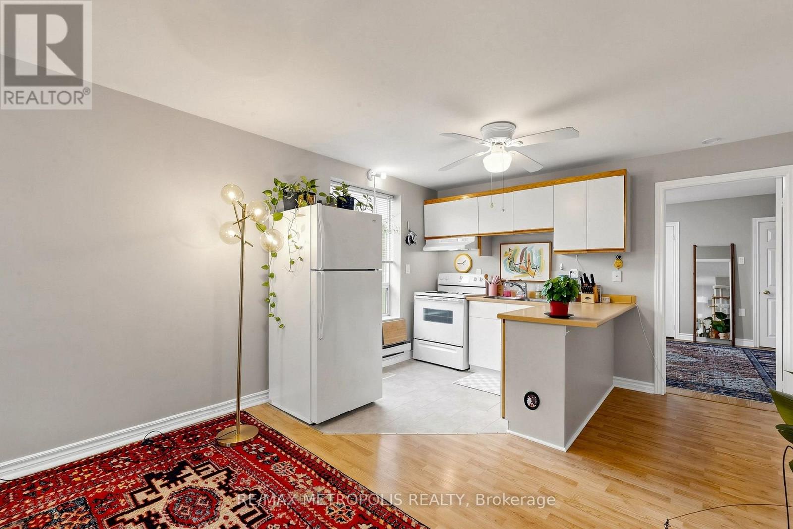 742 Dufferin Street, Toronto, Ontario  M6H 3K6 - Photo 5 - C13763020