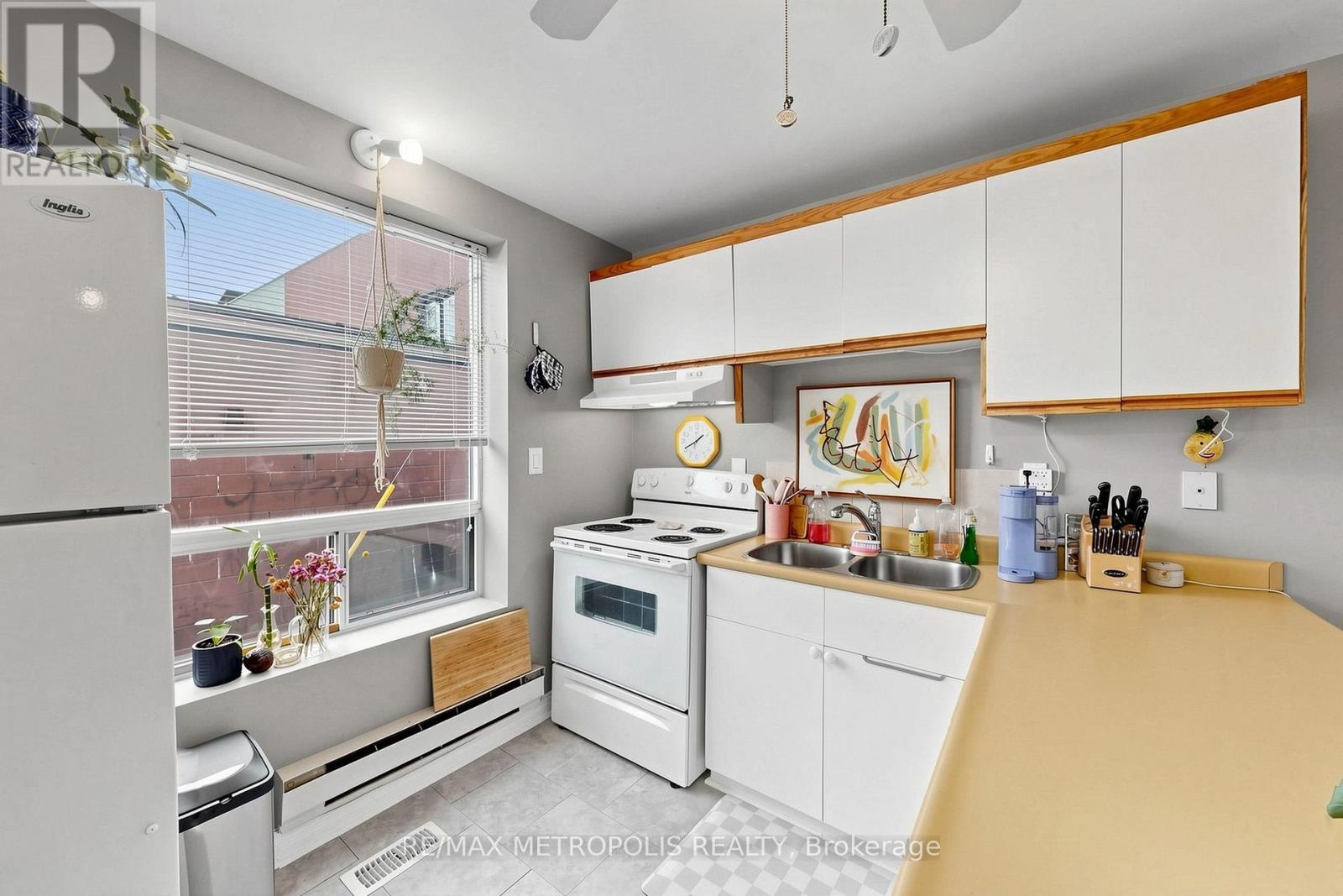 742 Dufferin Street, Toronto, Ontario  M6H 3K6 - Photo 50 - C13763020