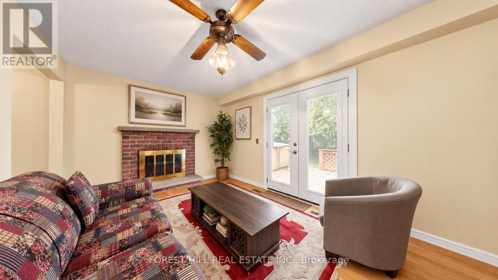 35 Treetops Court, Toronto, Ontario  M1V 2B9 - Photo 5 - E13763040