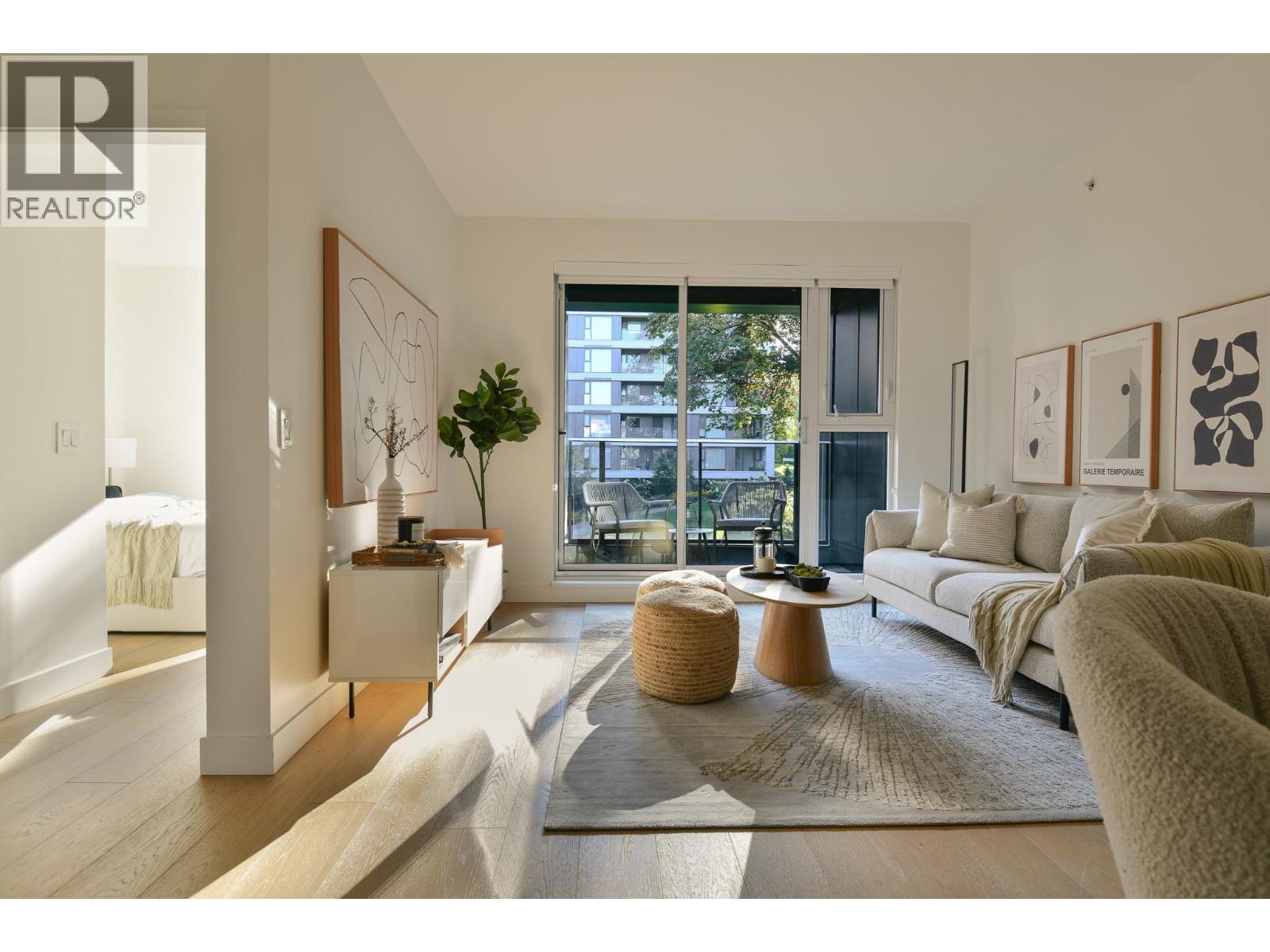 302 7128 Adera Street, Vancouver, British Columbia V6P 0H6 - Photo 2 - R3163398