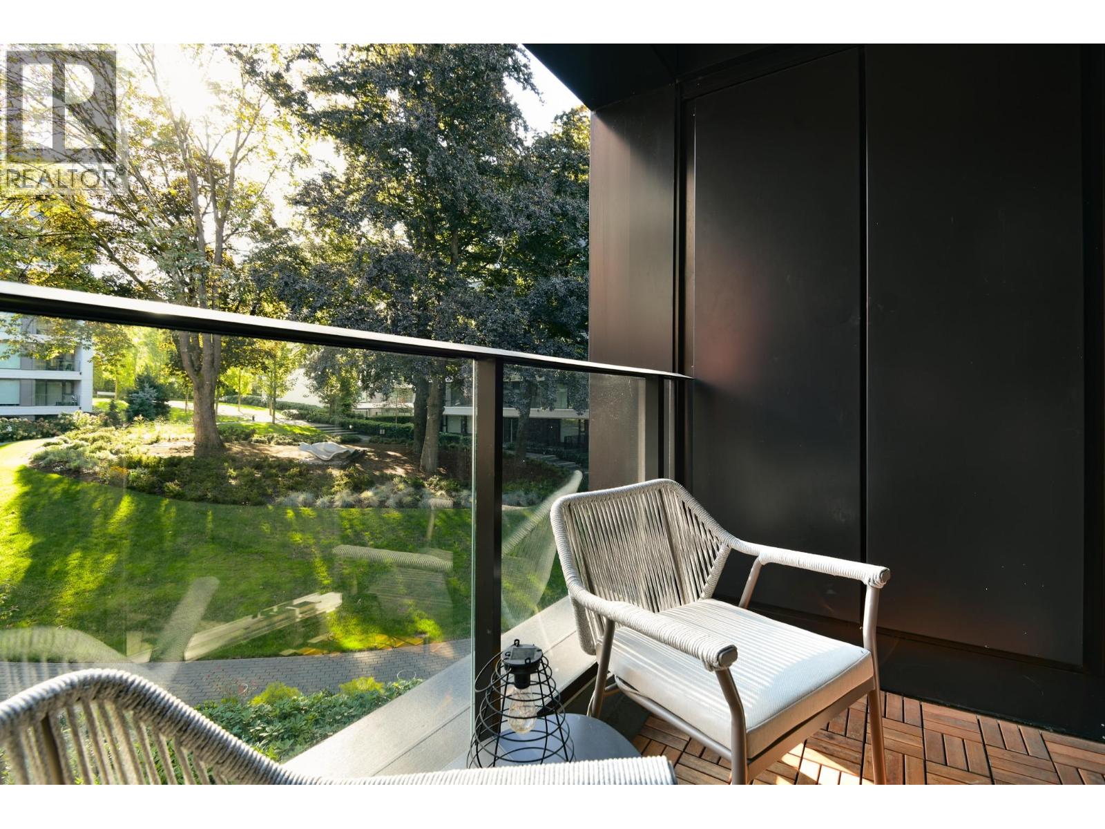 302 7128 Adera Street, Vancouver, British Columbia V6P 0H6 - Photo 9 - R3163398