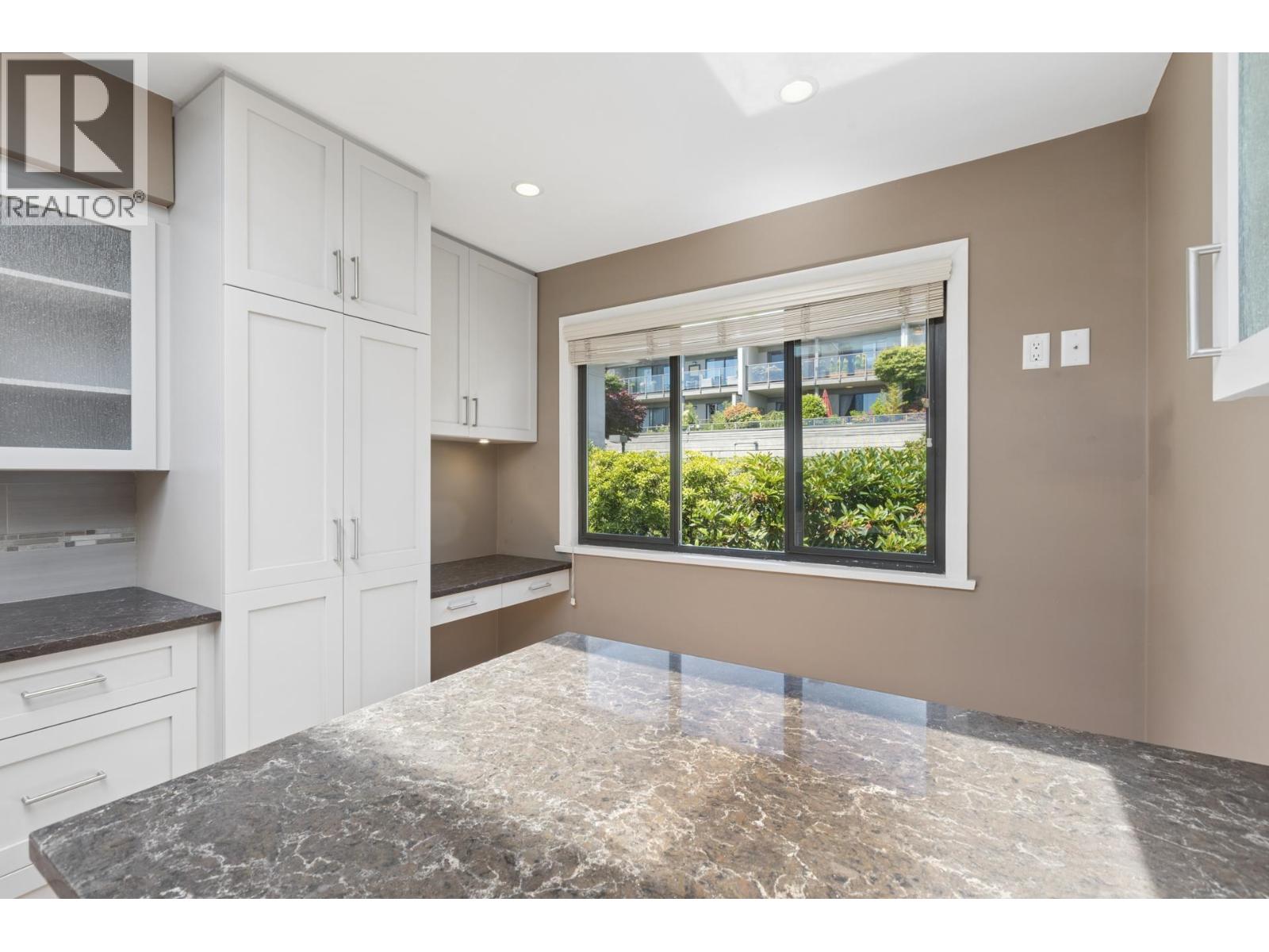 8 2206 Folkestone Way, West Vancouver, British Columbia V7S 2X7 - Photo 12 - R3163437
