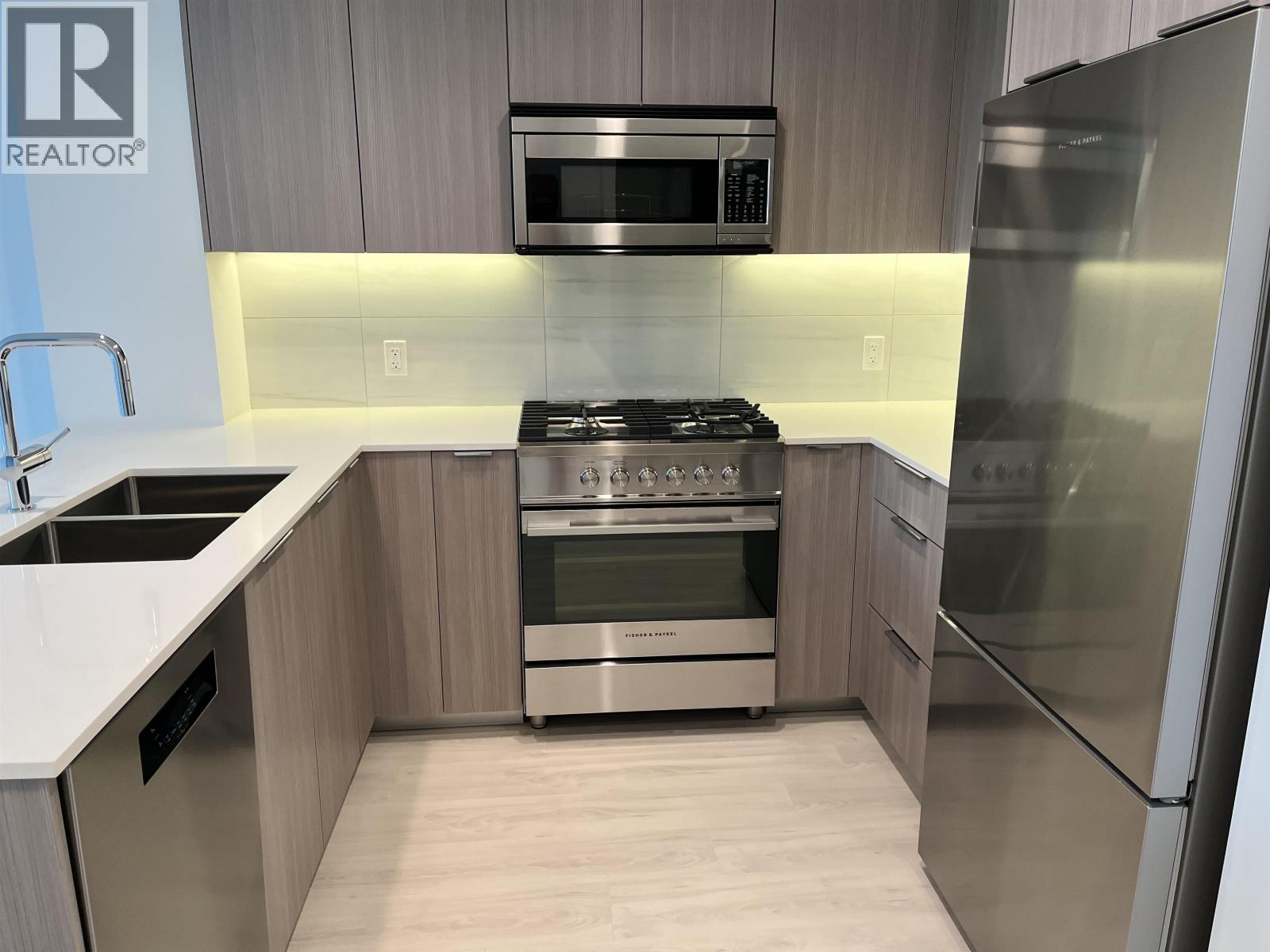 502 1471 Hunter Street, North Vancouver, British Columbia  V7J 1H3 - Photo 5 - R3163457