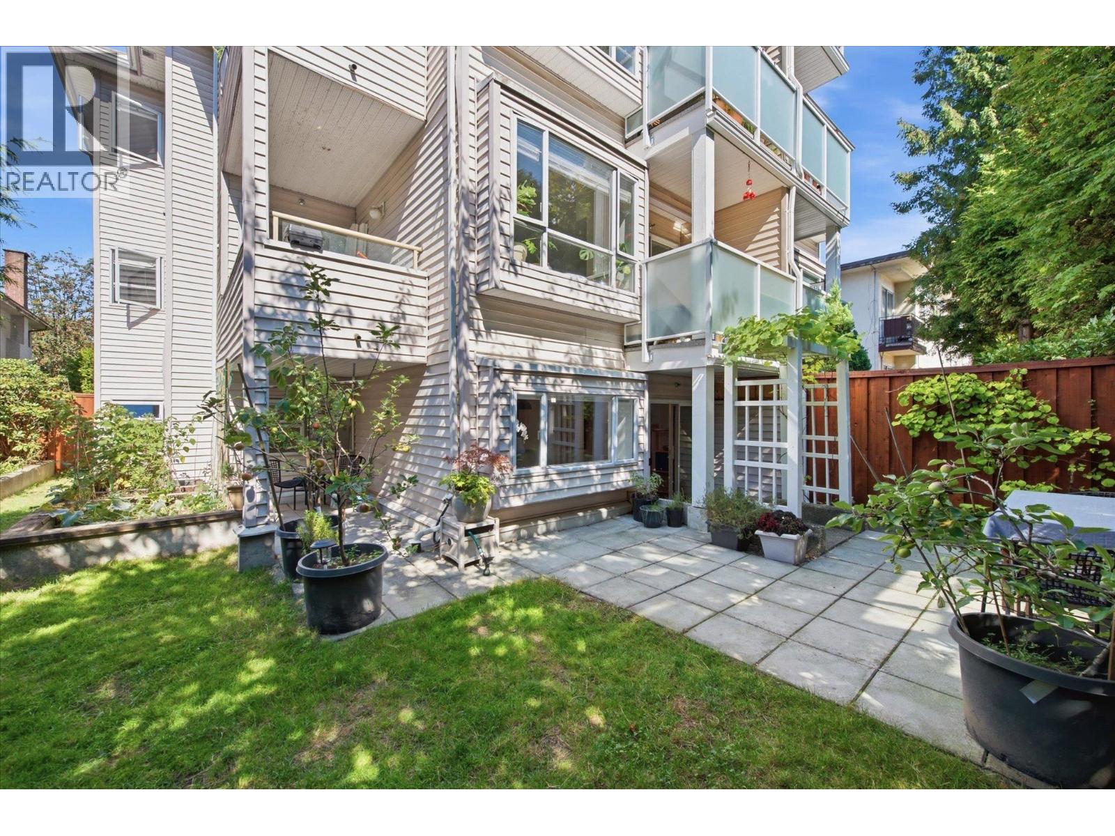 102 788 E 8TH AVENUE, vancouver, British Columbia