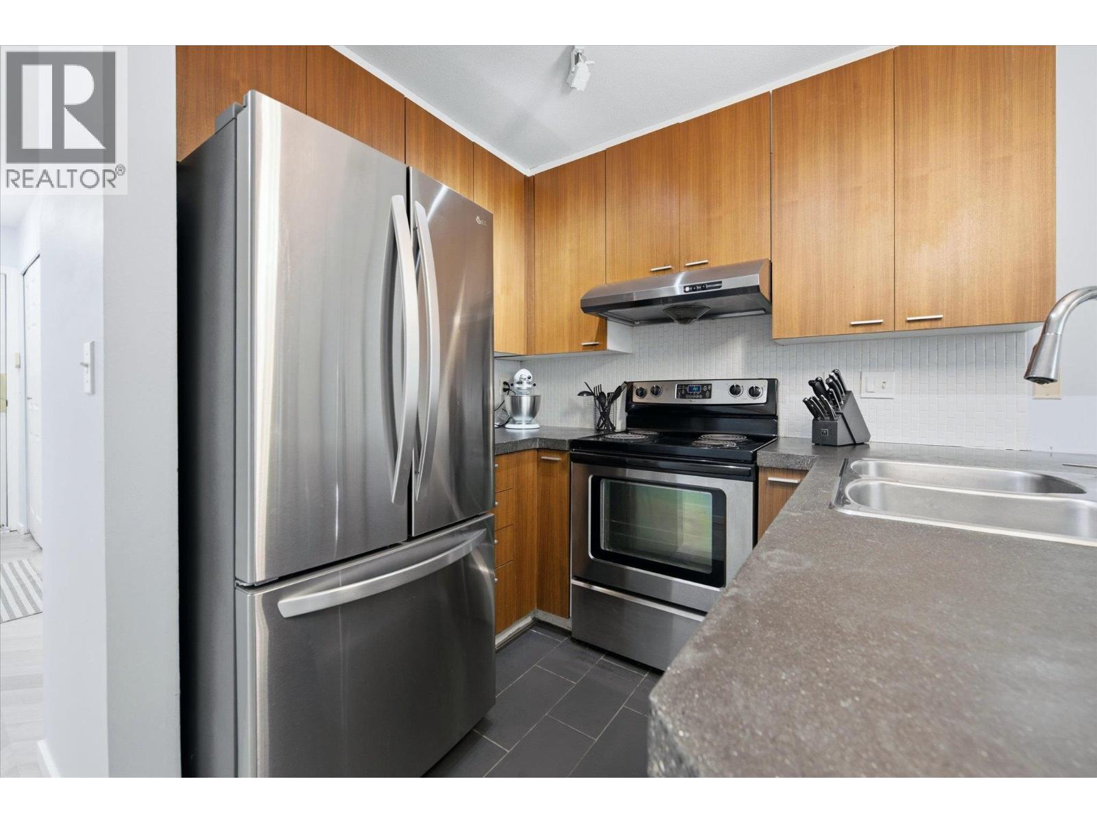 102 788 E 8th Avenue, Vancouver, British Columbia  V5T 1T4 - Photo 4 - R3163474