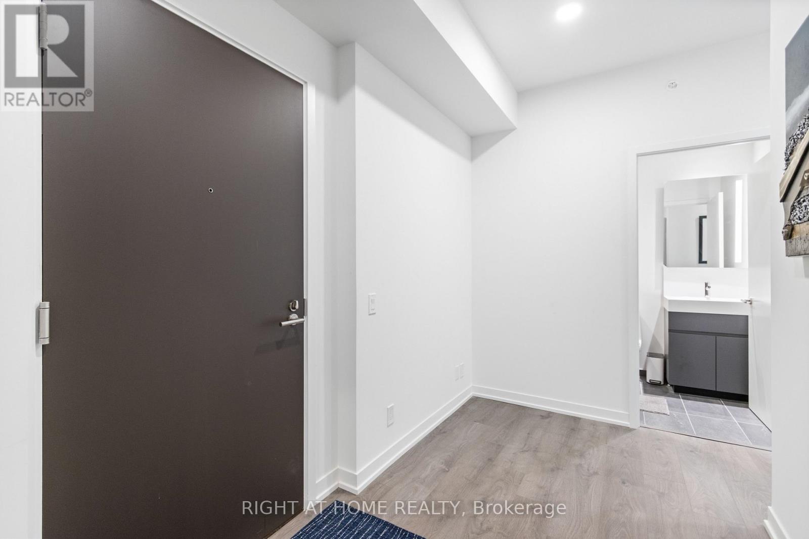 39 Mary Street, Barrie, Ontario  L4N 1S9 - Photo 14 - S13763052