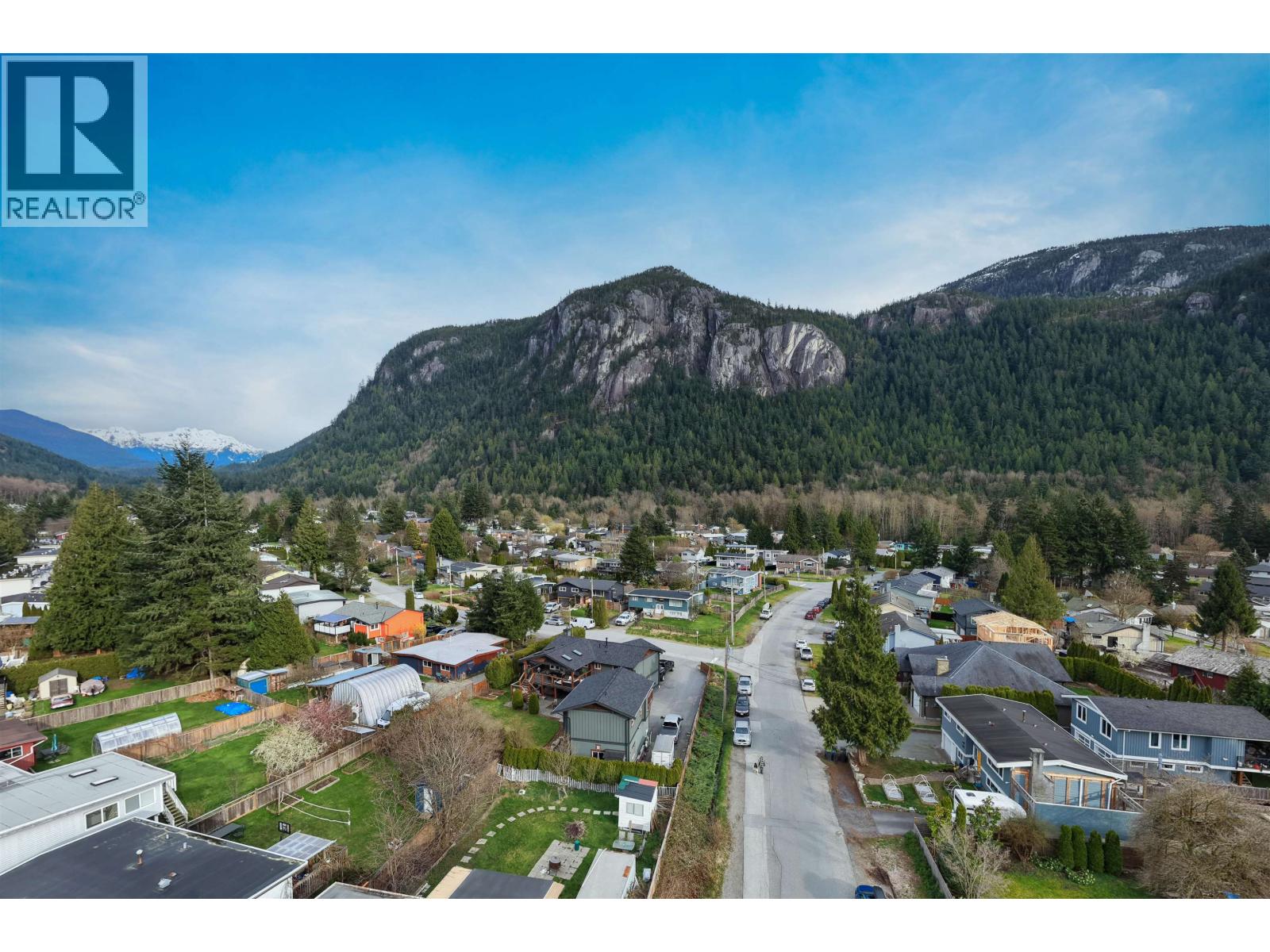 38101 Chestnut Avenue, Squamish, British Columbia  V8B 0X6 - Photo 31 - R3163435