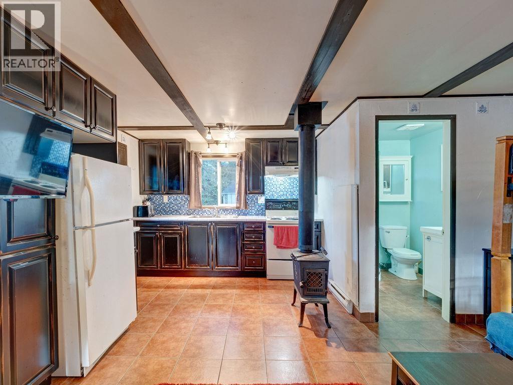 4141 Francis Peninsula Road, Pender Harbour, British Columbia  V0N 2H1 - Photo 16 - R3163439