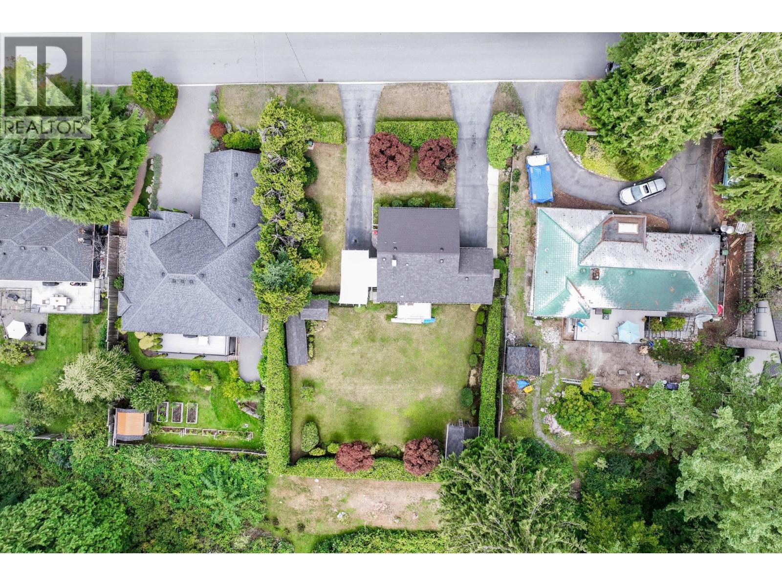 741 Wellington Drive, North Vancouver, British Columbia  V7K 1K8 - Photo 11 - R3163441