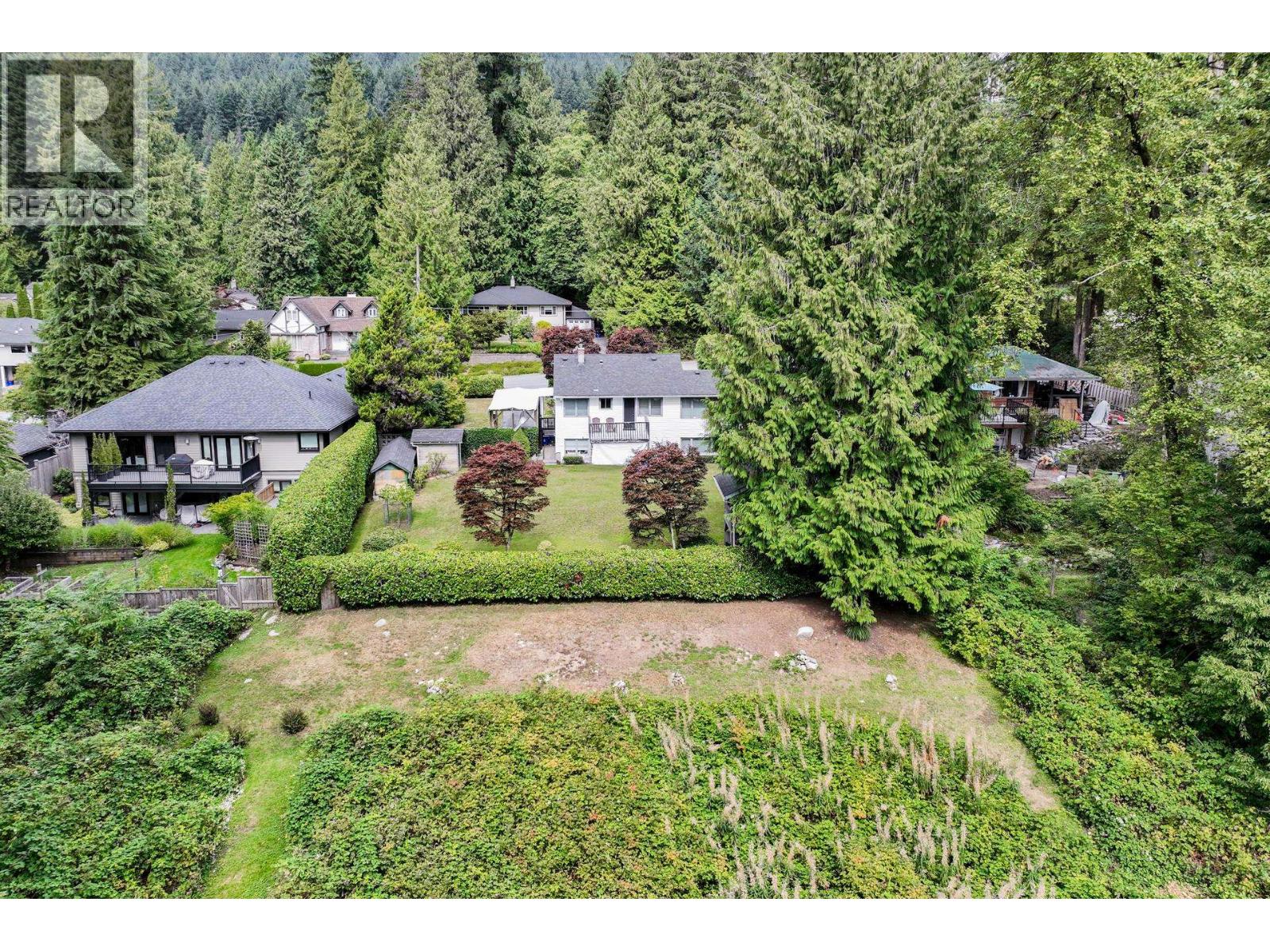 741 Wellington Drive, North Vancouver, British Columbia  V7K 1K8 - Photo 6 - R3163441