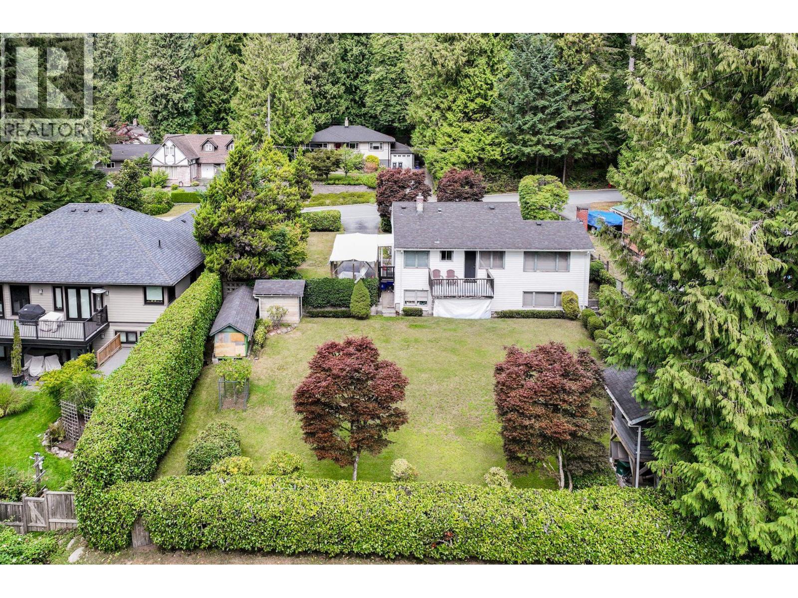 741 Wellington Drive, North Vancouver, British Columbia  V7K 1K8 - Photo 7 - R3163441