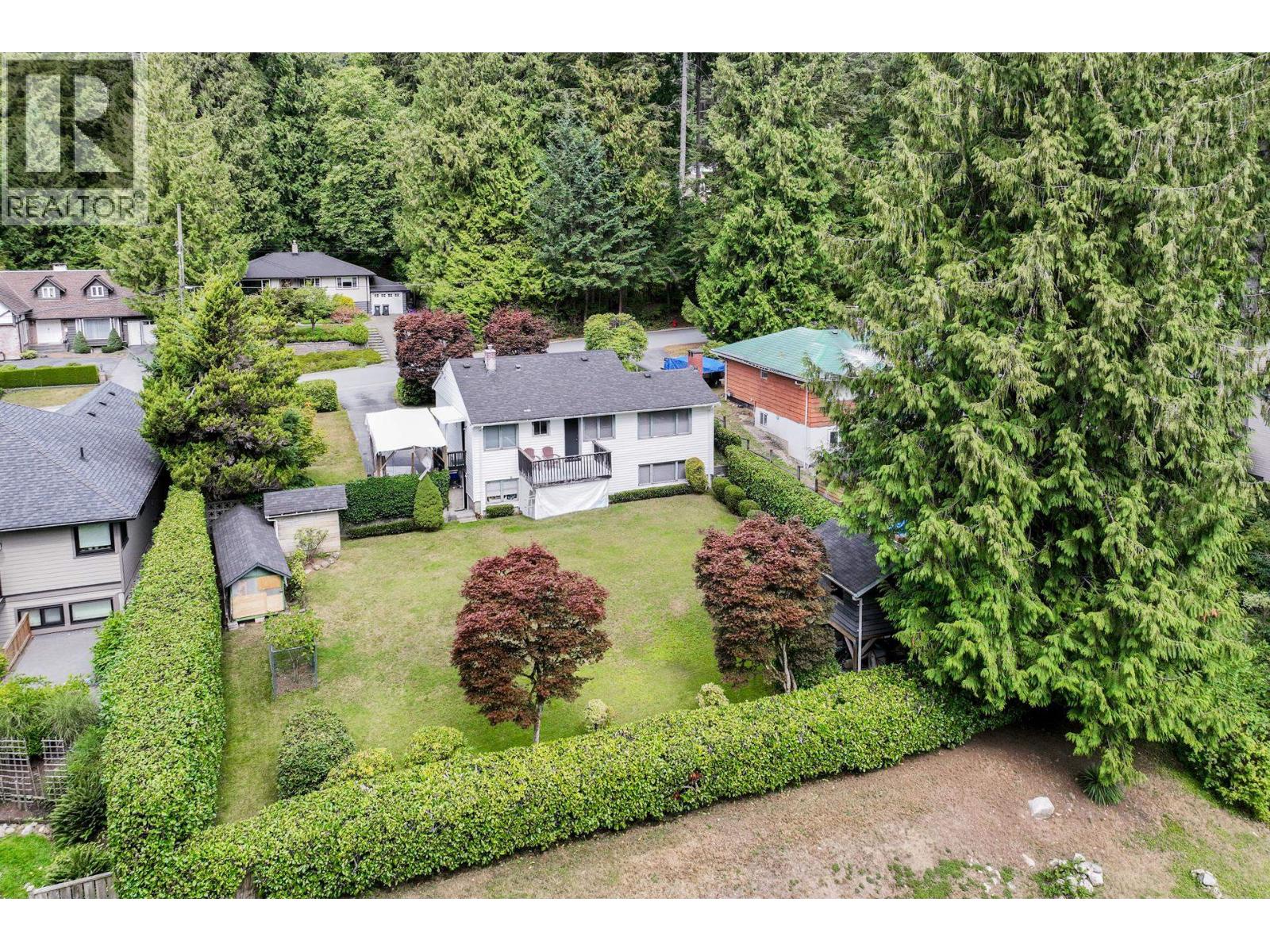 741 Wellington Drive, North Vancouver, British Columbia  V7K 1K8 - Photo 8 - R3163441