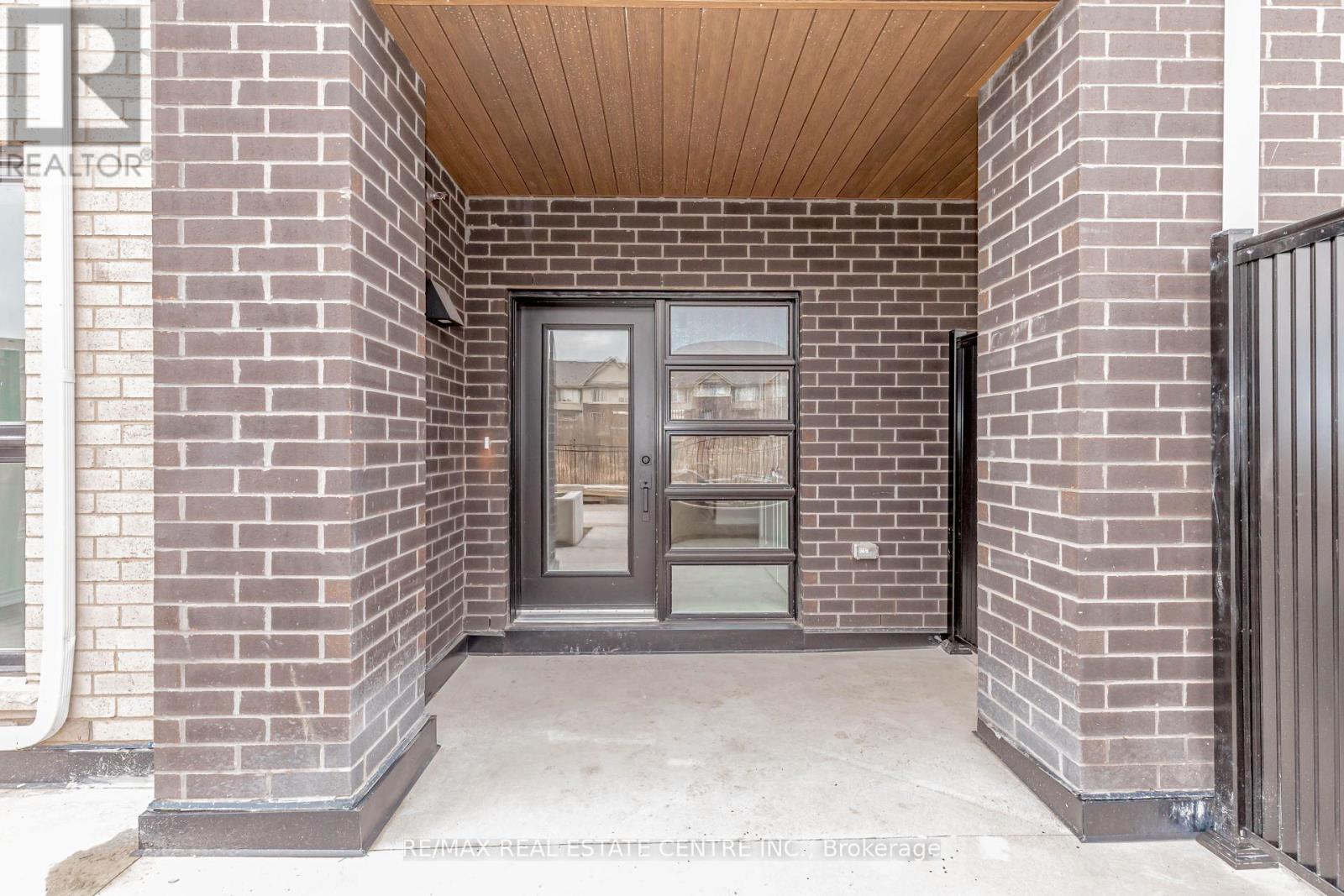 121 - 349 WHEAT BOOM DRIVE, Oakville, Ontario