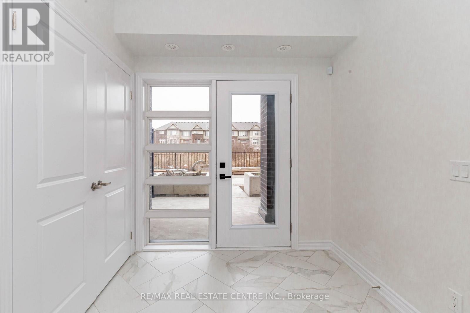121 - 349 Wheat Boom Drive, Oakville, Ontario  L6H 7X5 - Photo 10 - W13763016
