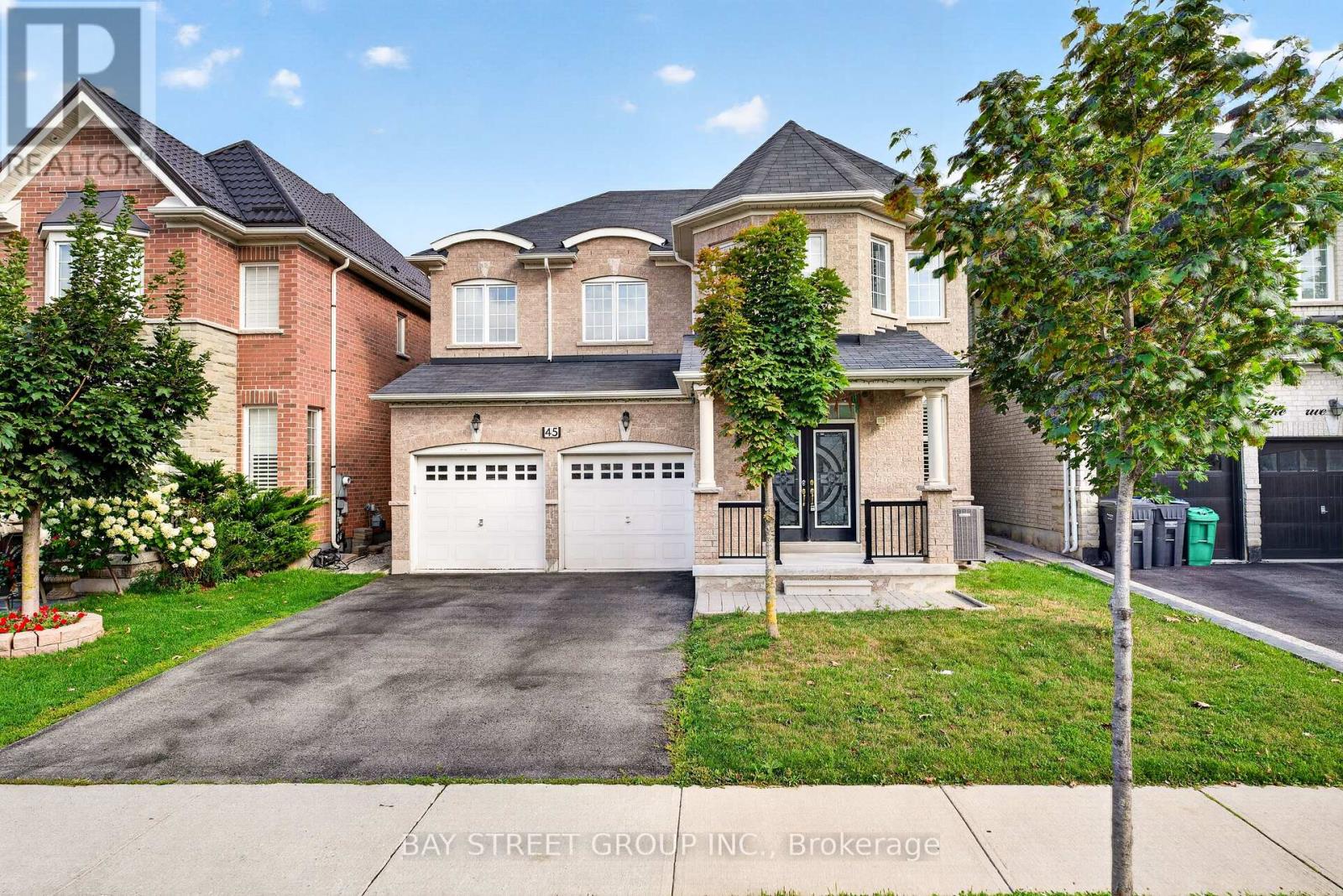 45 Abitibi Lake Drive, Brampton, Ontario  L6R 0Y4 - Photo 4 - W13763038