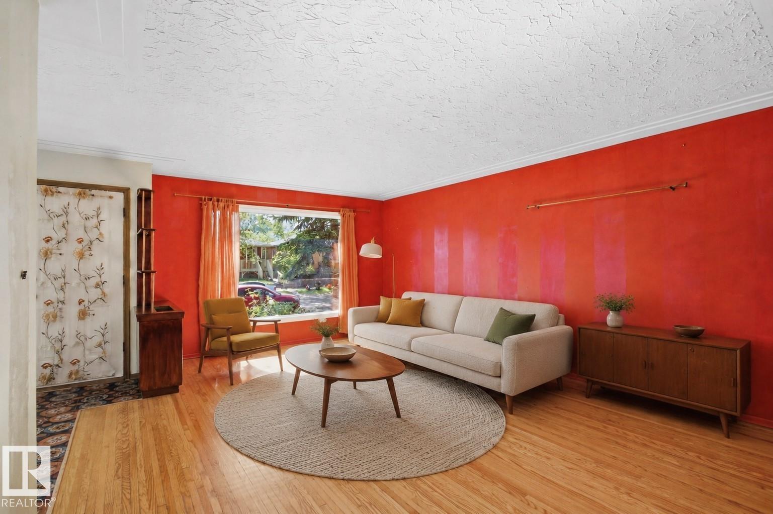 10138 74 ST NW NW, Edmonton, Alberta
