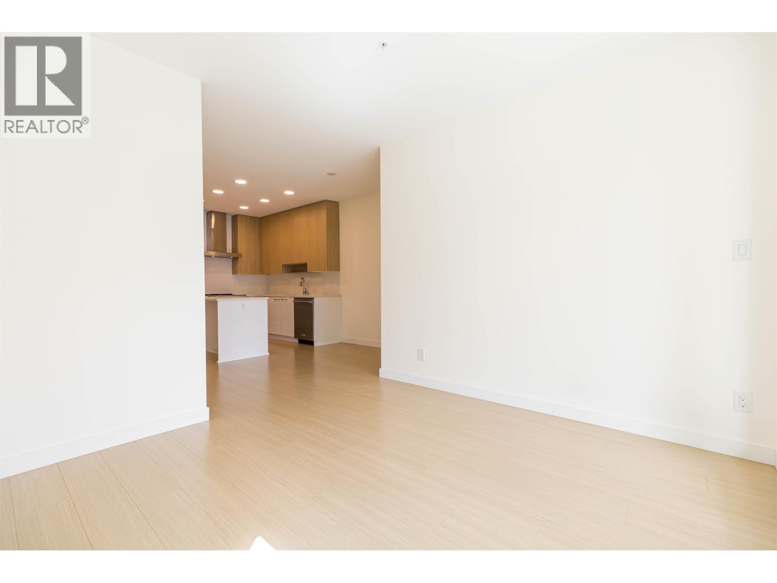 217 5460 Broadway, Burnaby, British Columbia  V5B 0B4 - Photo 14 - R3163192