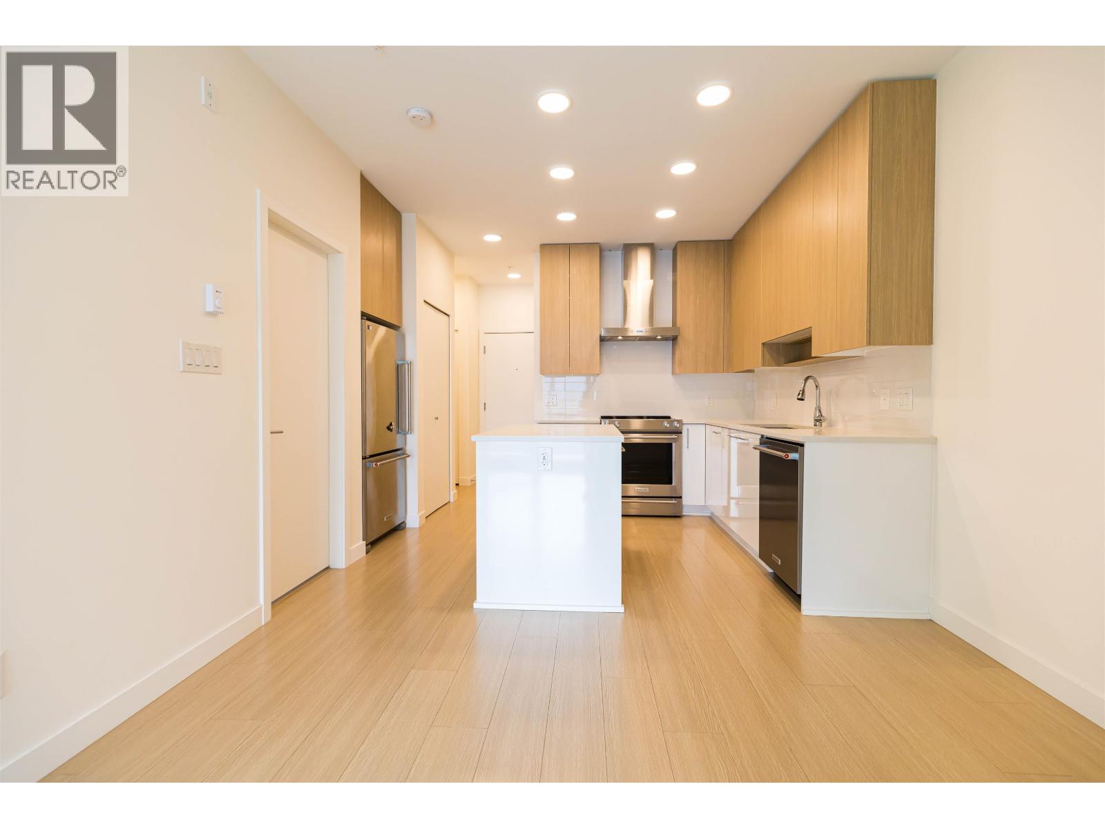 217 5460 Broadway, Burnaby, British Columbia  V5B 0B4 - Photo 12 - R3163192
