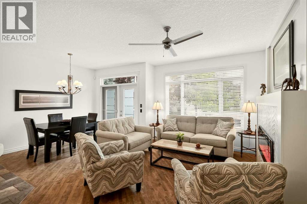 36 Discovery Woods Villas SW, Calgary, Alberta  T3H 5A7 - Photo 6 - A2341778