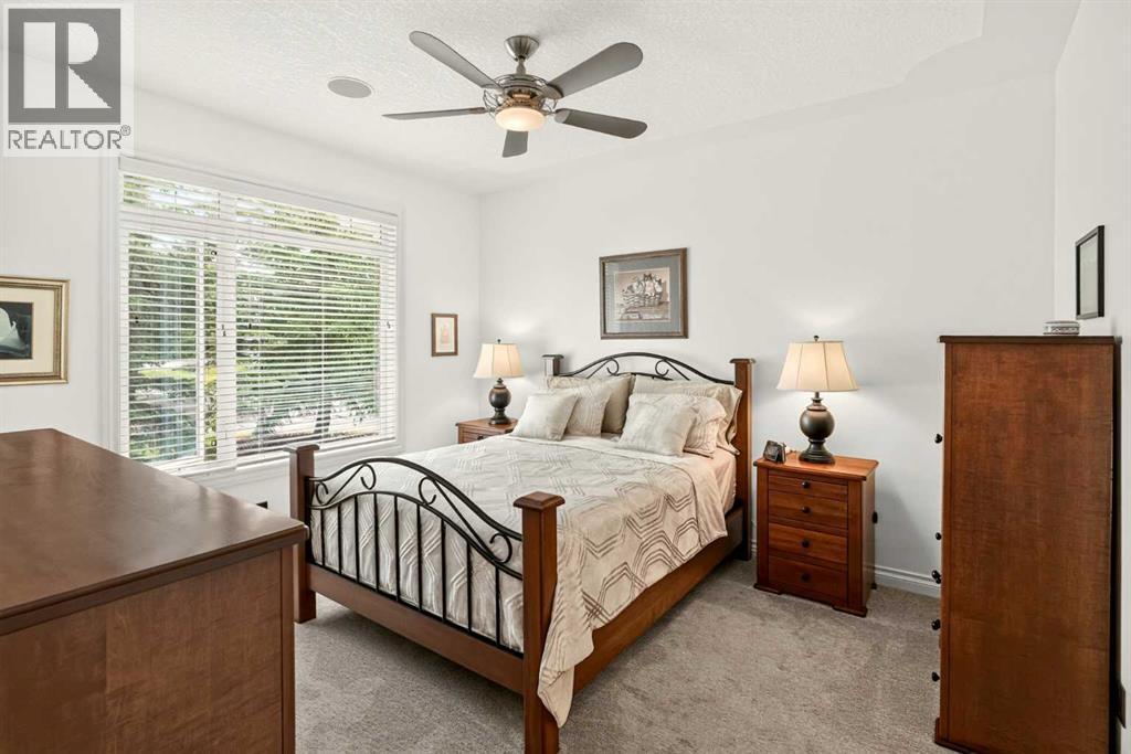 36 Discovery Woods Villas SW, Calgary, Alberta  T3H 5A7 - Photo 18 - A2341778