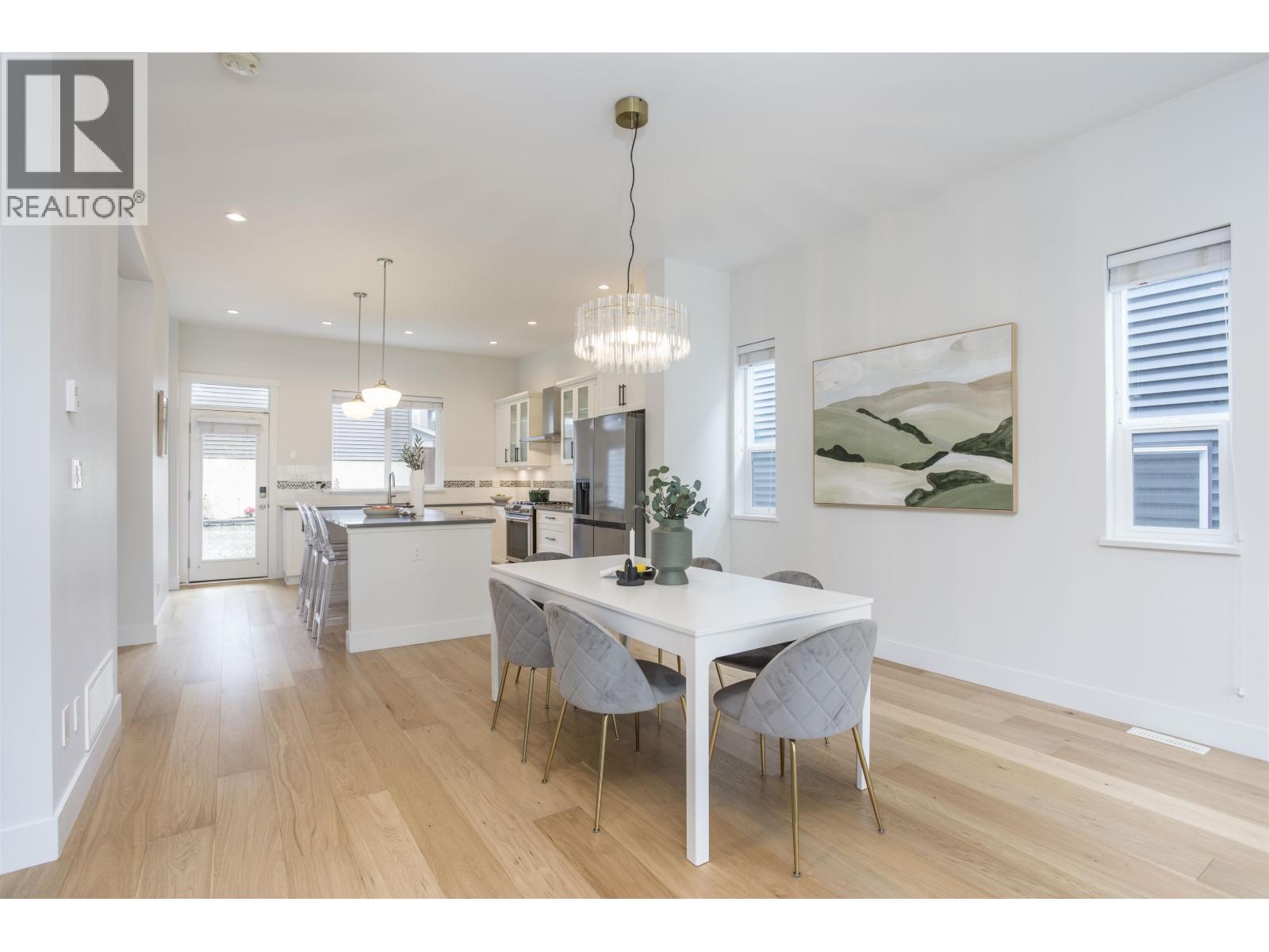 1451 Dayton Street, Coquitlam, British Columbia  V3E 3H2 - Photo 4 - R3163050