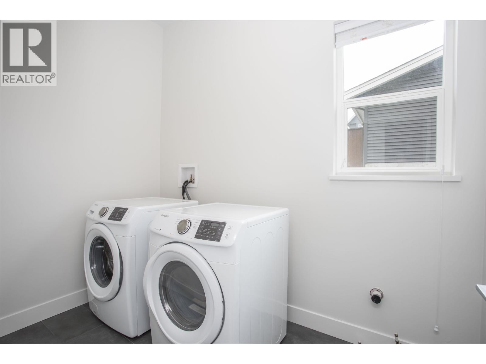 1451 Dayton Street, Coquitlam, British Columbia  V3E 3H2 - Photo 27 - R3163050