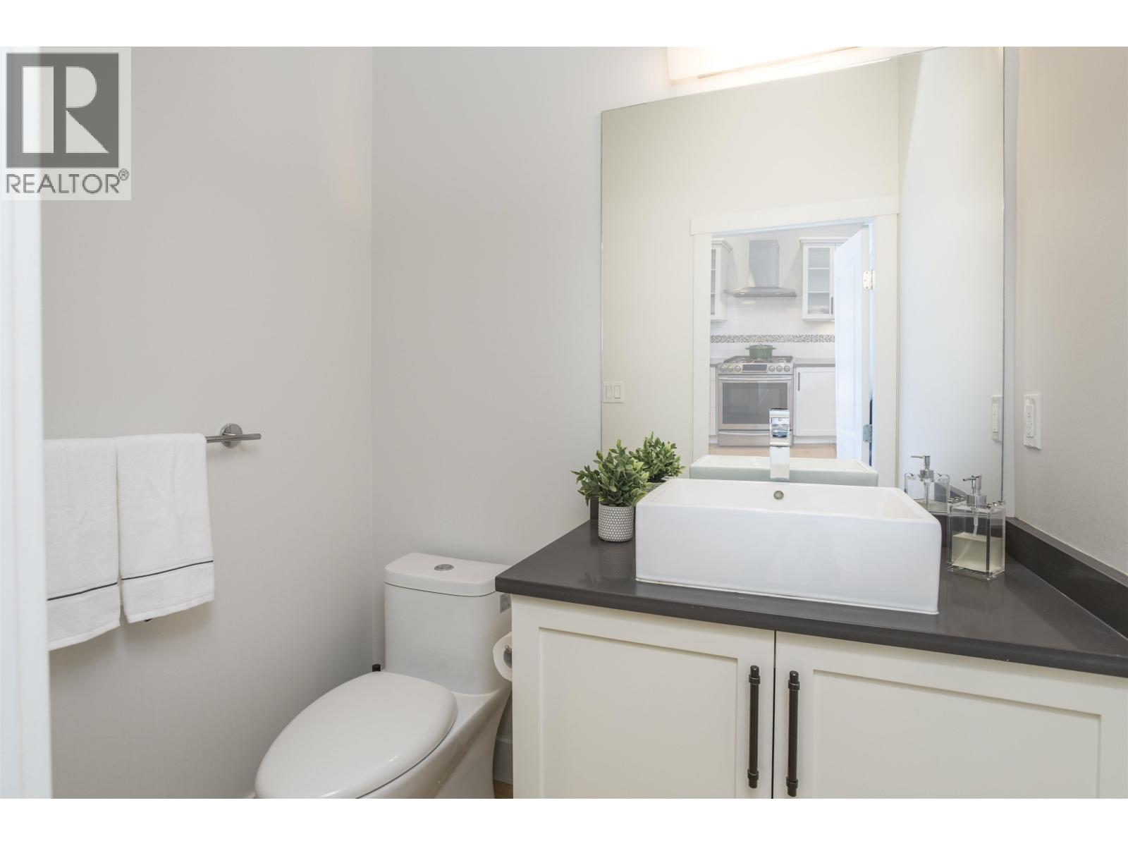 1451 Dayton Street, Coquitlam, British Columbia  V3E 3H2 - Photo 28 - R3163050