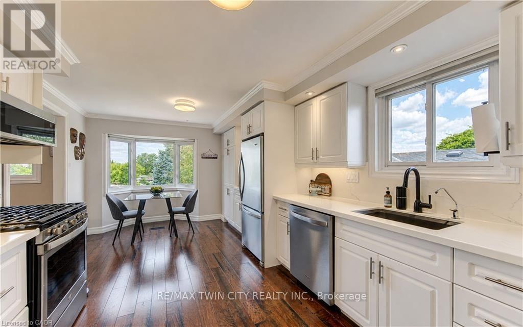 11 Woodborough Place, Cambridge, Ontario  N1R 7W8 - Photo 10 - X13763030