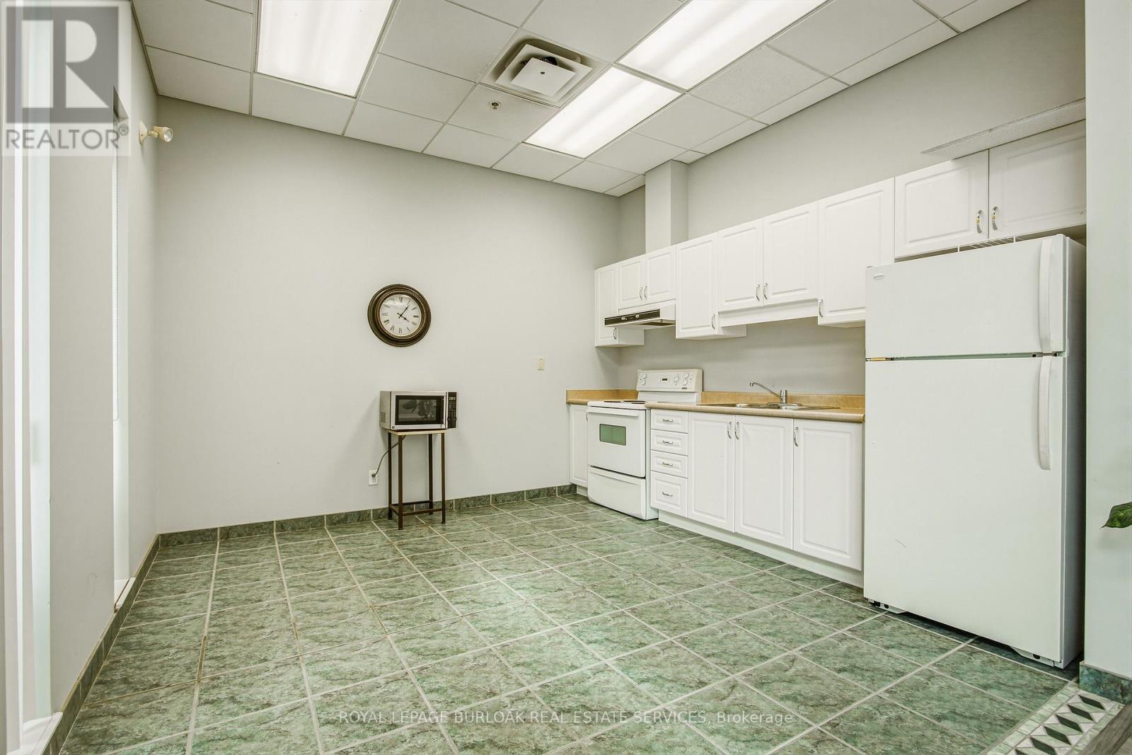 111 - 262 Dundas Street E, Hamilton, Ontario  L0R 2H4 - Photo 34 - X13763060