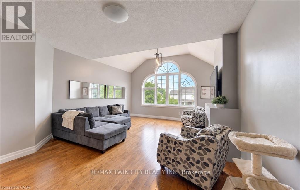 231 Steepleridge Street, Kitchener, Ontario  N2P 2W1 - Photo 20 - X13763072