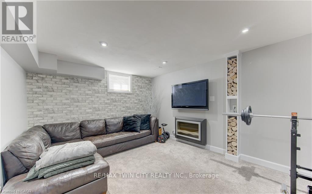 231 Steepleridge Street, Kitchener, Ontario  N2P 2W1 - Photo 33 - X13763072