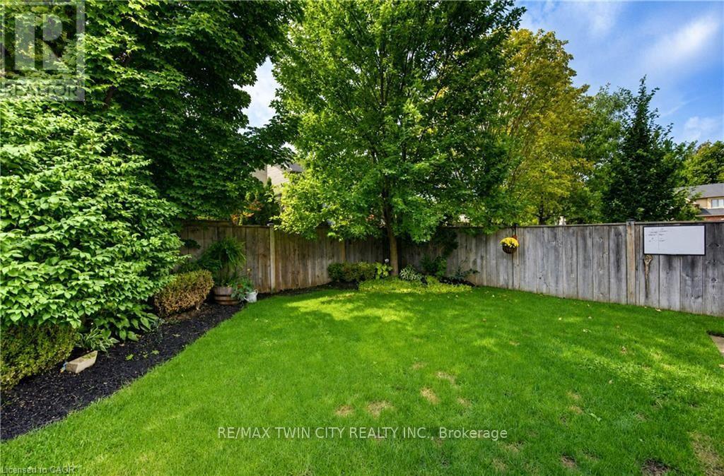 231 Steepleridge Street, Kitchener, Ontario  N2P 2W1 - Photo 41 - X13763072