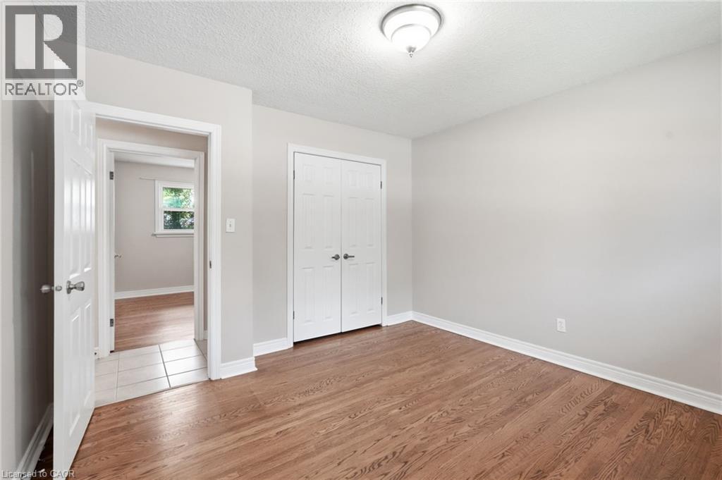 8 Emming Court, Hamilton, Ontario  L9C 4A2 - Photo 26 - 40861908