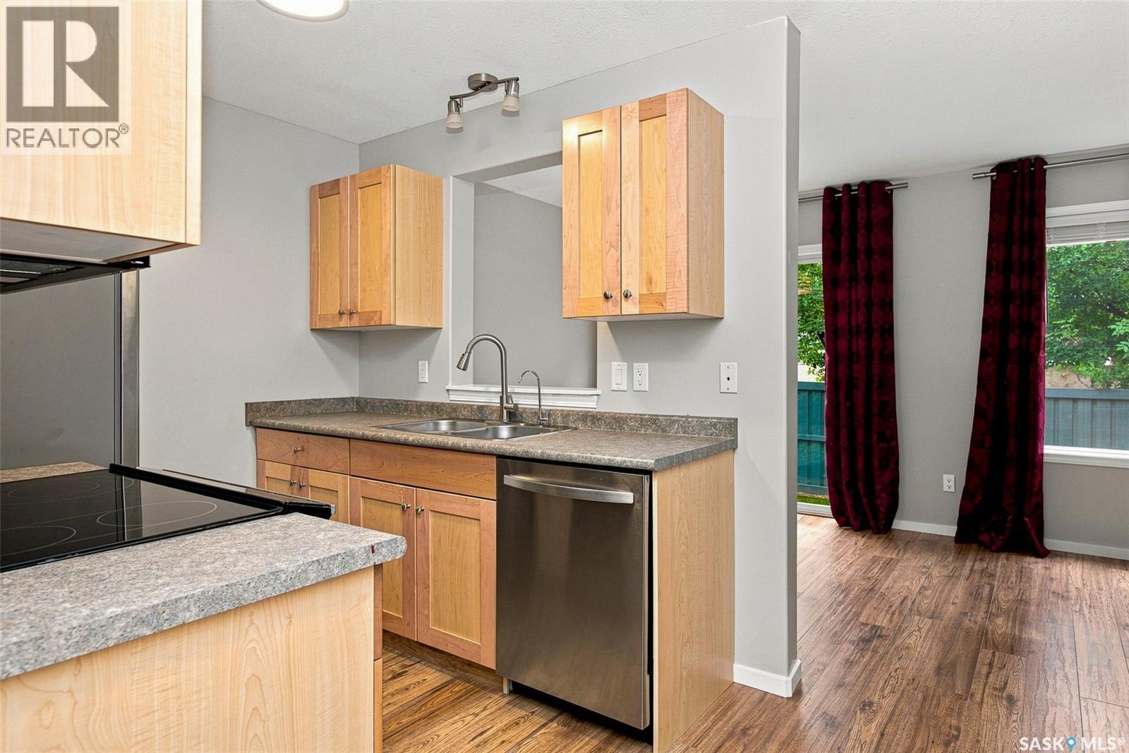 13 2801 Windsor Park Road, Regina, Saskatchewan  S4V 0M9 - Photo 6 - SK047987